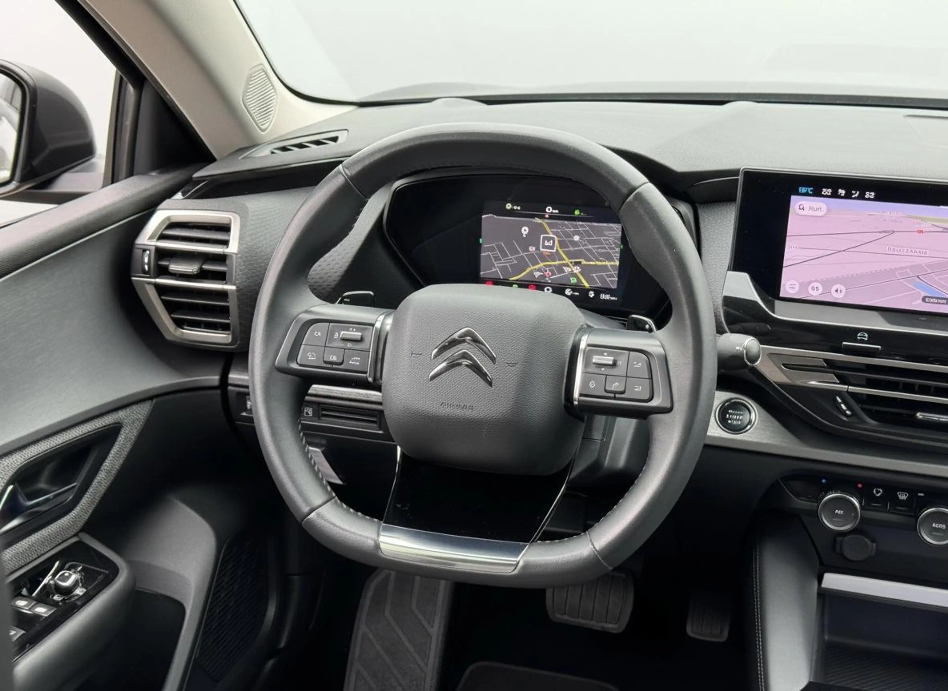 Citroen C5 X 1.6 Plug-in Hybrid 225 Feel | Comfort seats | Trek — photo 5