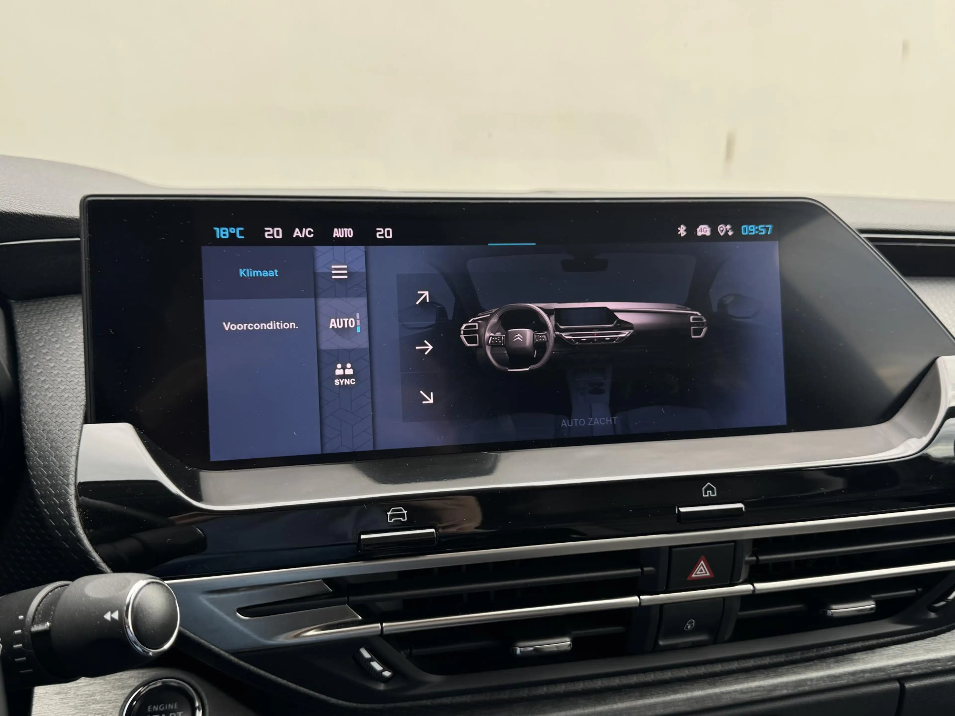 Citroen C5 X 1.6 Plug-in Hybrid 225 Feel | Comfort seats | Trek — photo 15