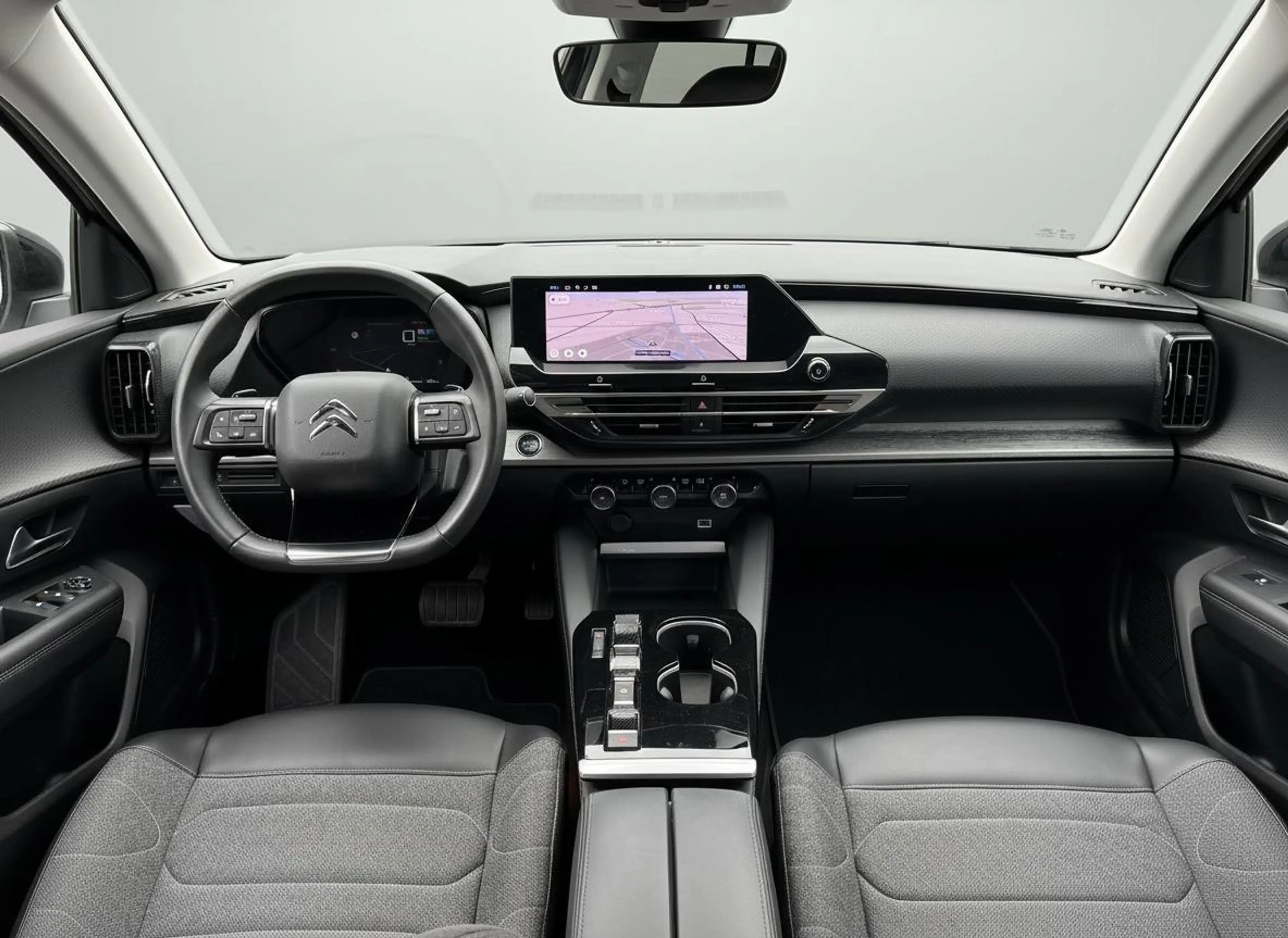 Citroen C5 X 1.6 Plug-in Hybrid 225 Feel | Comfort seats | Trek — photo 4
