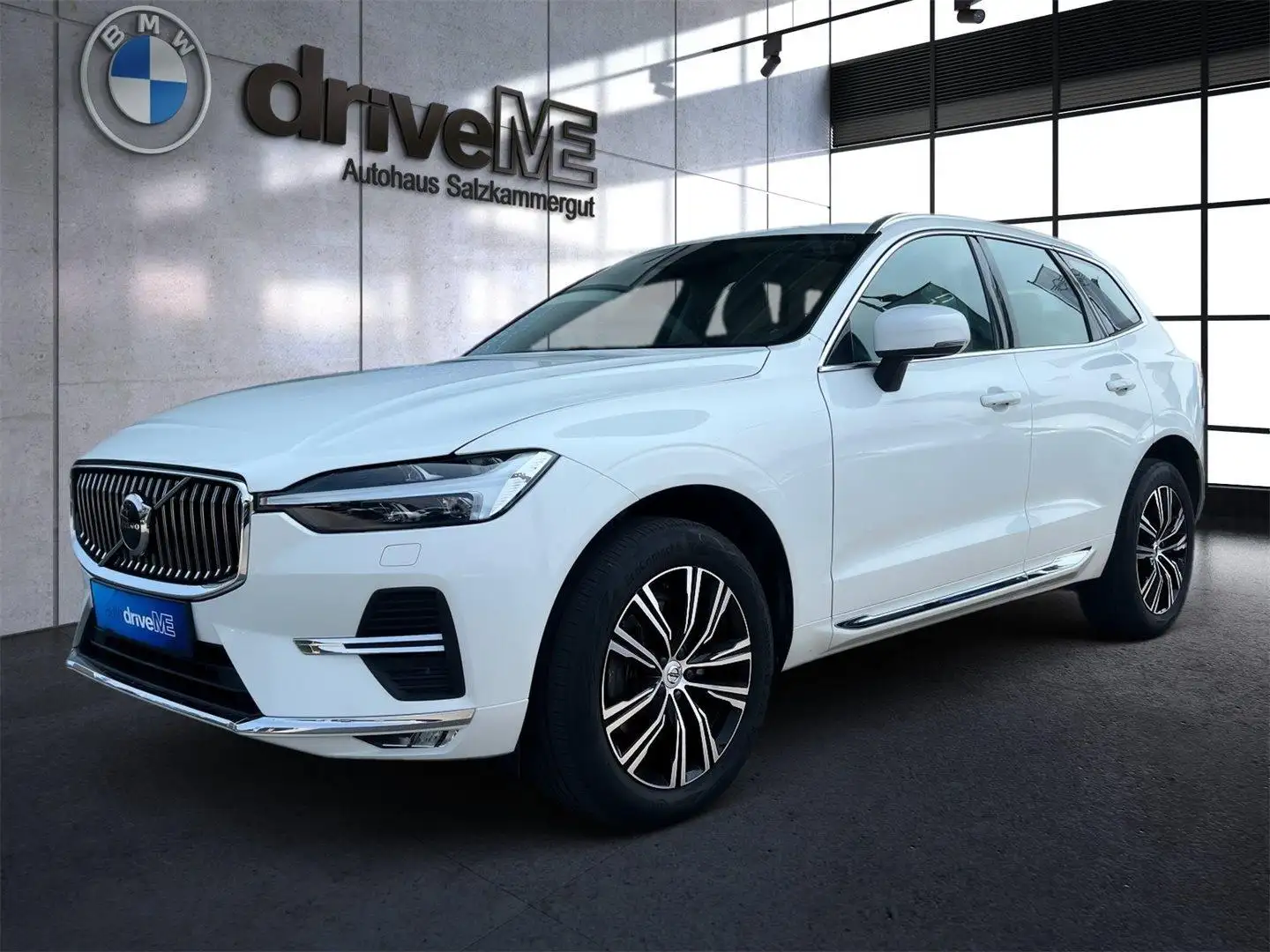 Volvo XC60 B4 Inscription AWD Geartr Weiß - 2