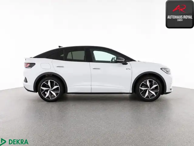 Volkswagen Id.5 view 5