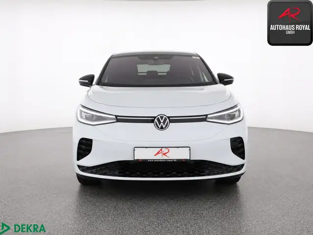 Volkswagen Id.5 view 6