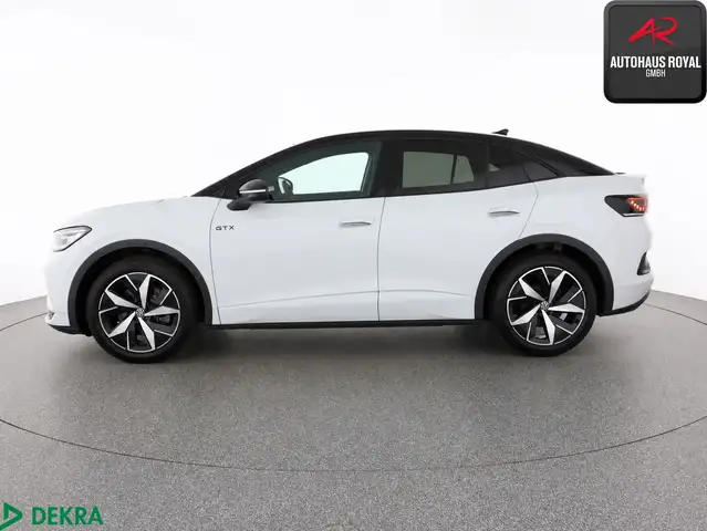Volkswagen Id.5 view 2