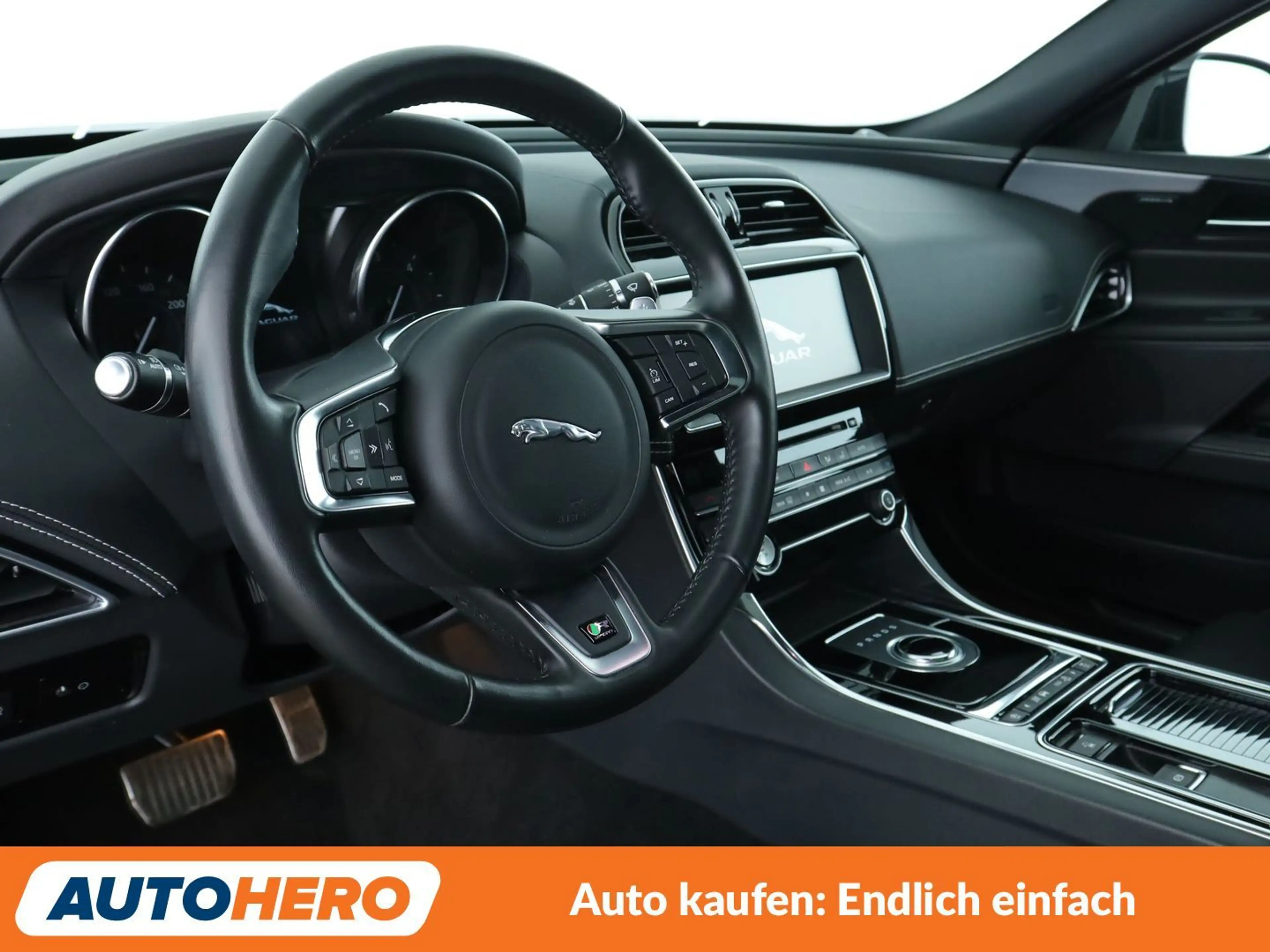 Jaguar XE 25d R-Sport AWD Aut*NAVI*XENON*TEMPO*CAM*PDC*SHZ* — photo 11