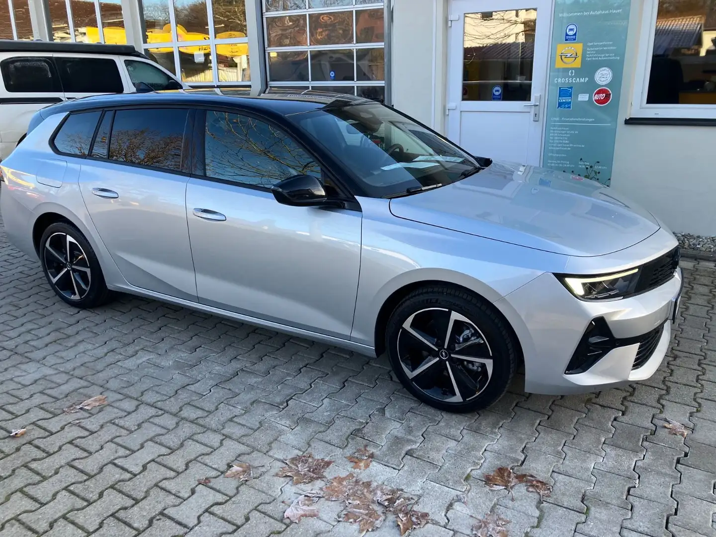 Opel Astra ST 1.5 D GS Auto LED AGR ALU SHZ Kamera PP Silber - 1