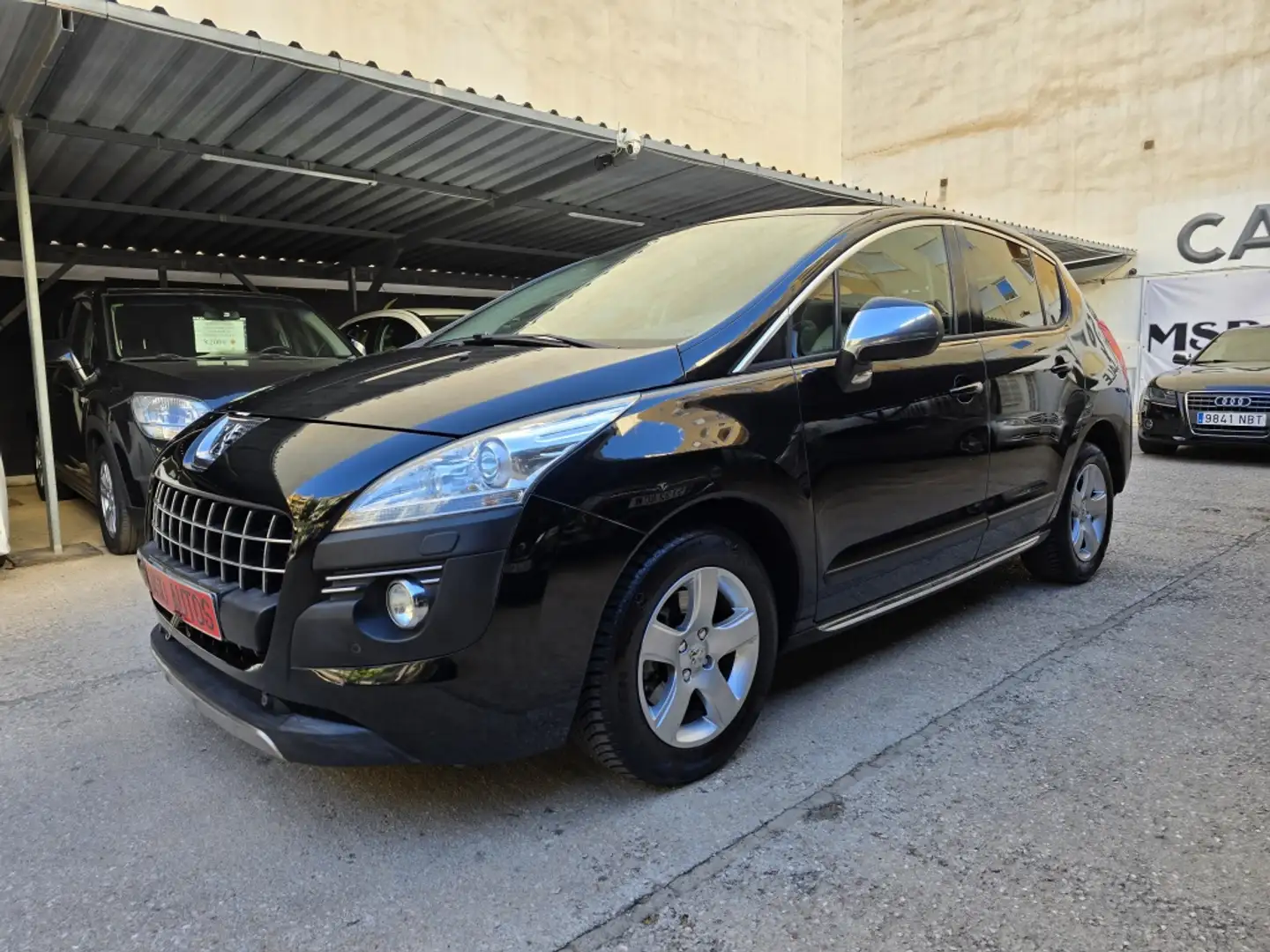 Peugeot 3008 2.0HDI FAP Allure Zwart - 2