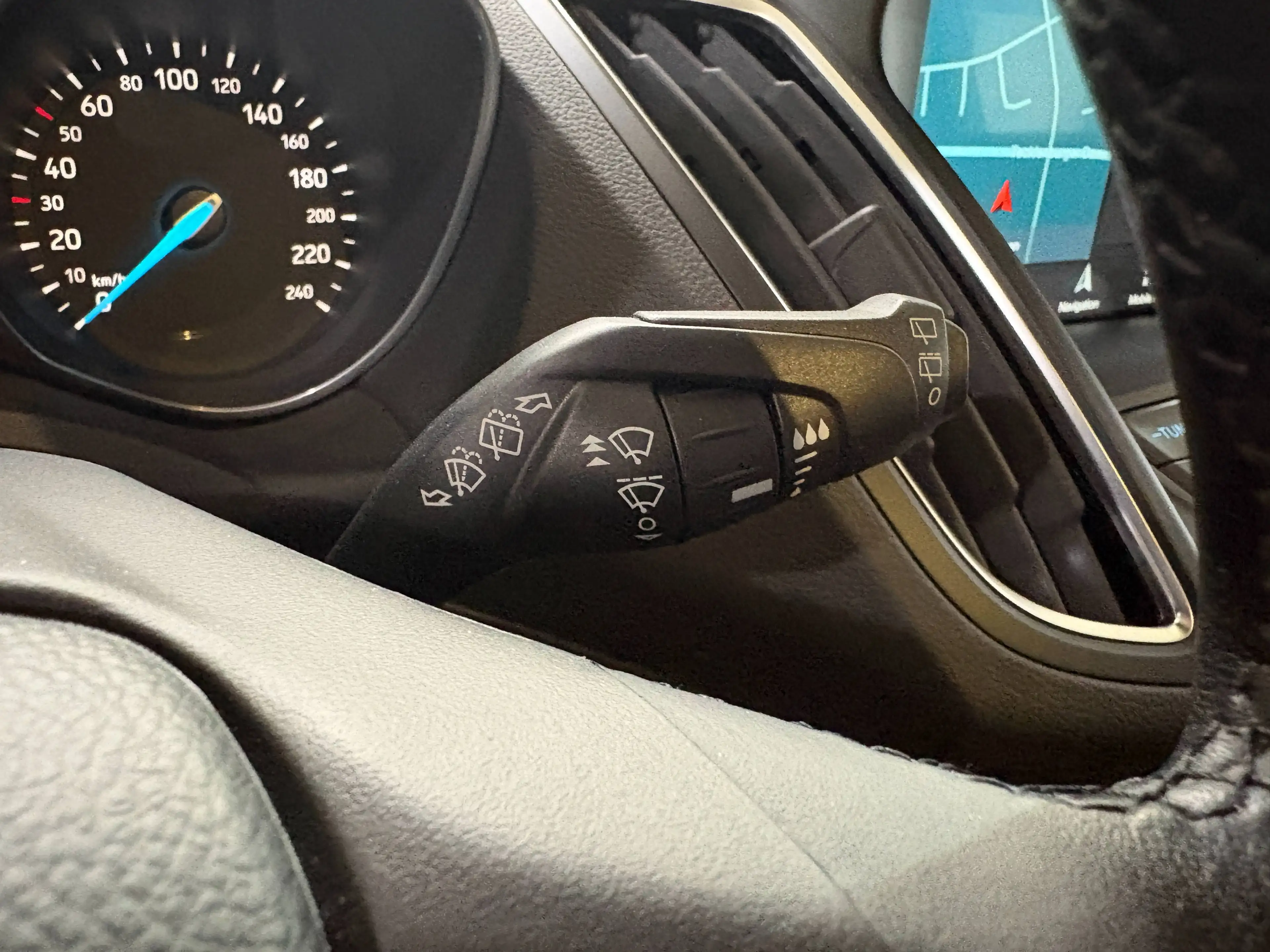 Ford C-Max Titanium, ALU 16", PDC, Navi, SH, AHK, AUTOMATIK — photo 15