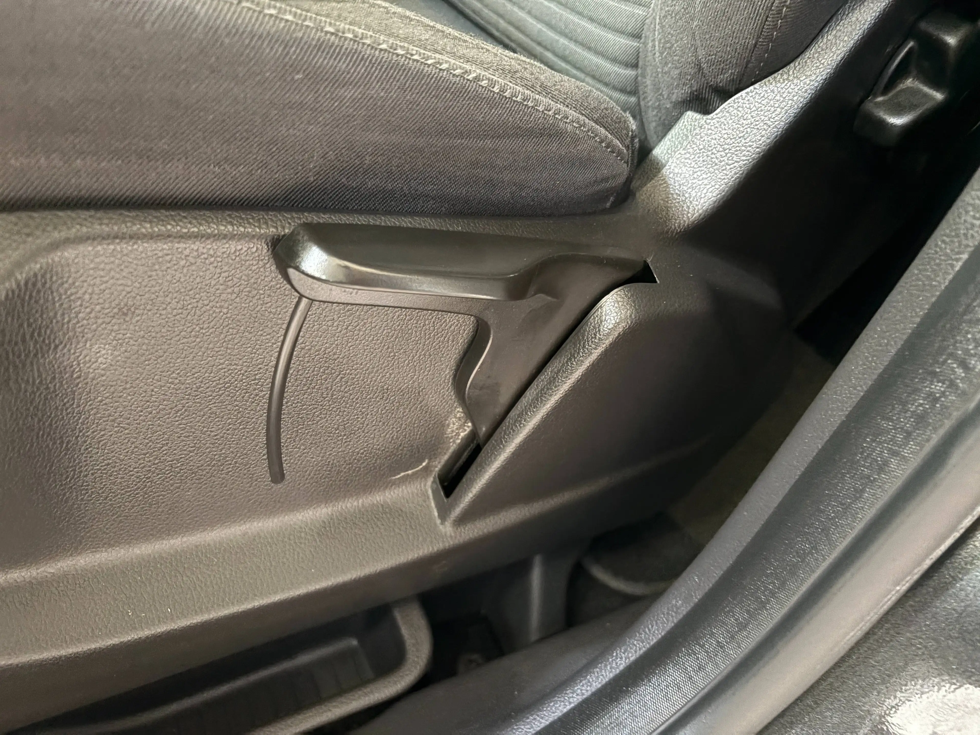 Ford C-Max Titanium, ALU 16", PDC, Navi, SH, AHK, AUTOMATIK — photo 10
