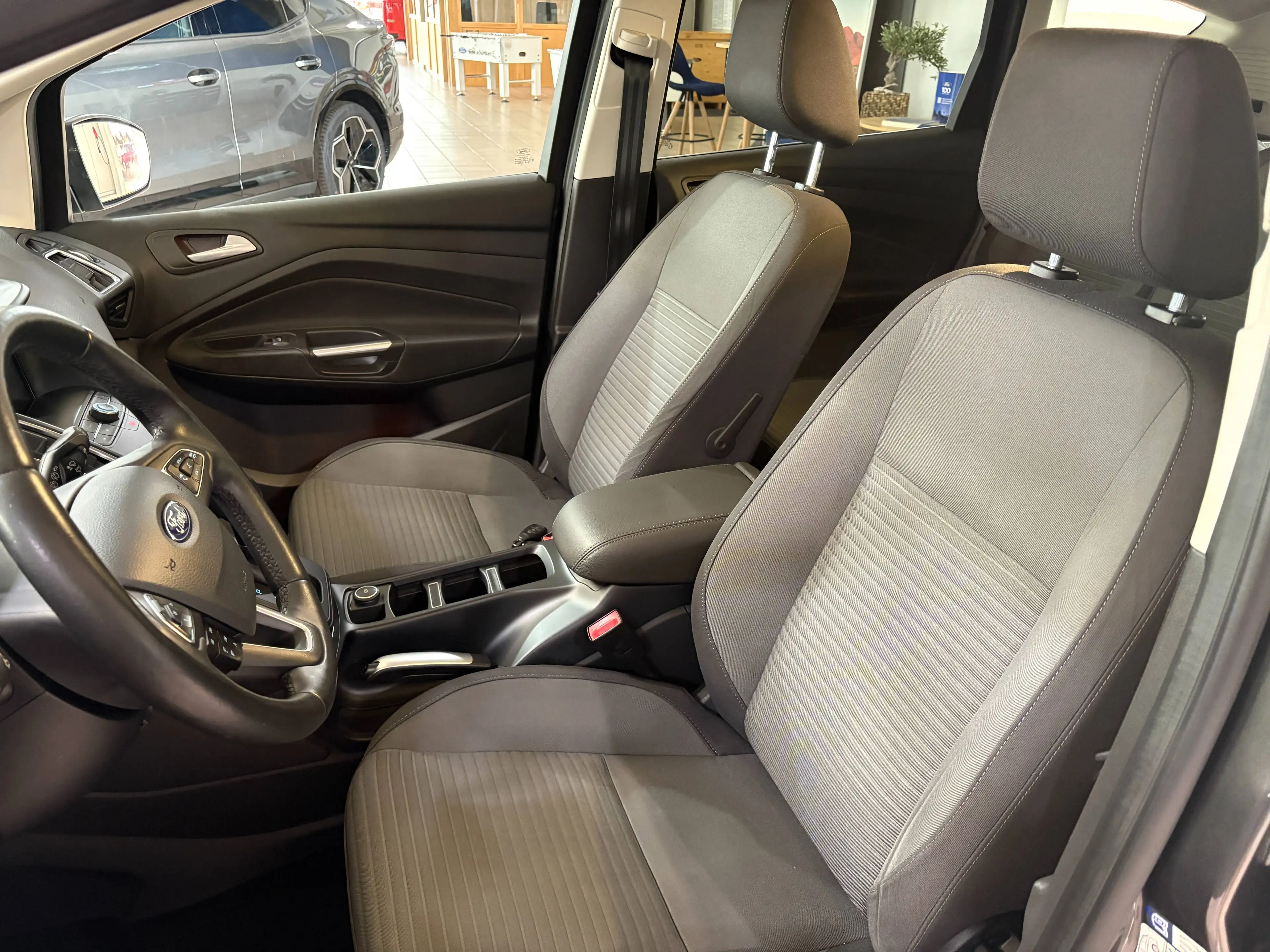 Ford C-Max Titanium, ALU 16", PDC, Navi, SH, AHK, AUTOMATIK — photo 6