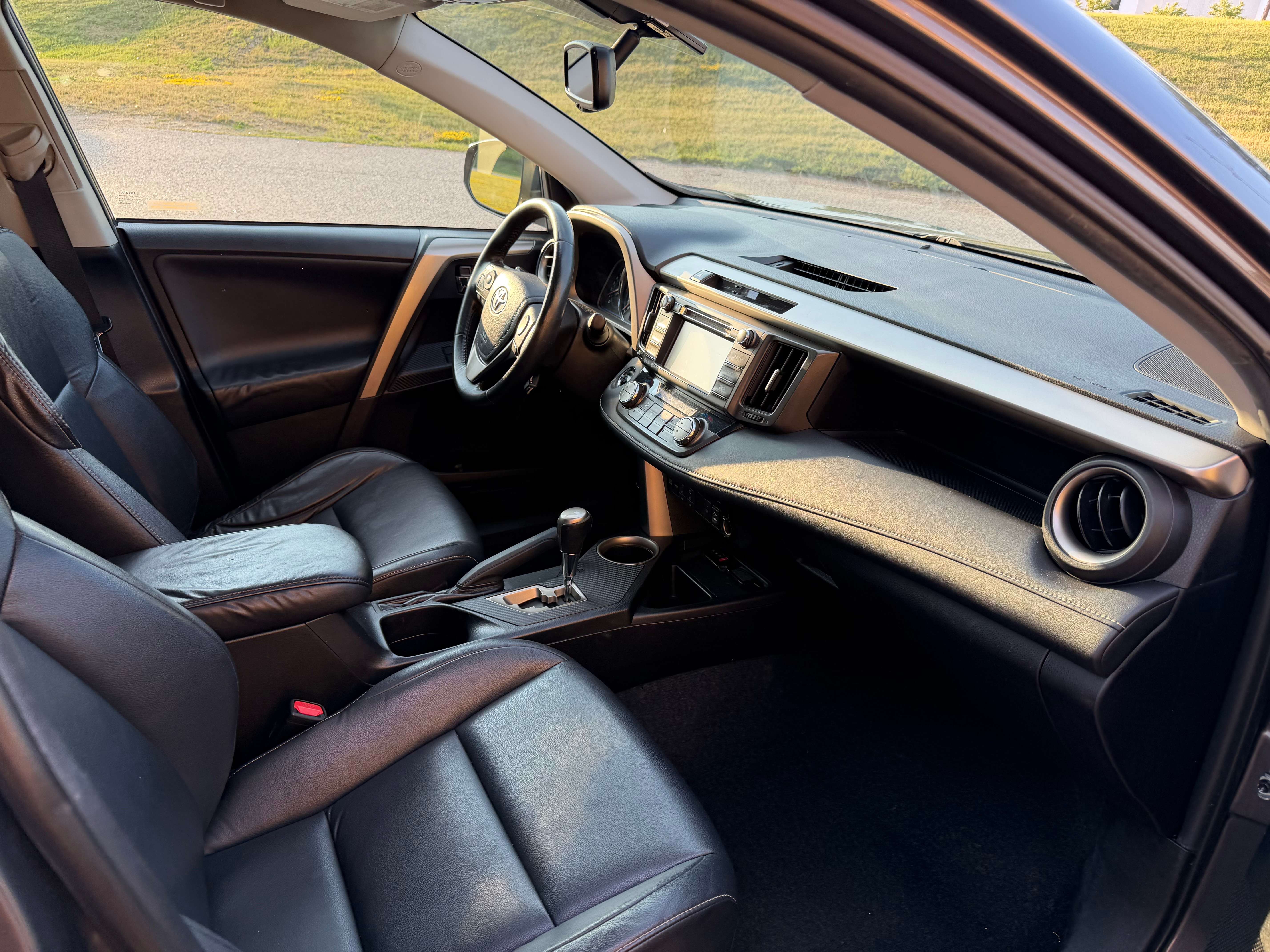 2015 Toyota RAV4 Limited,AWD,Leather,Sunroof,Navigation,Certified — снимка 1