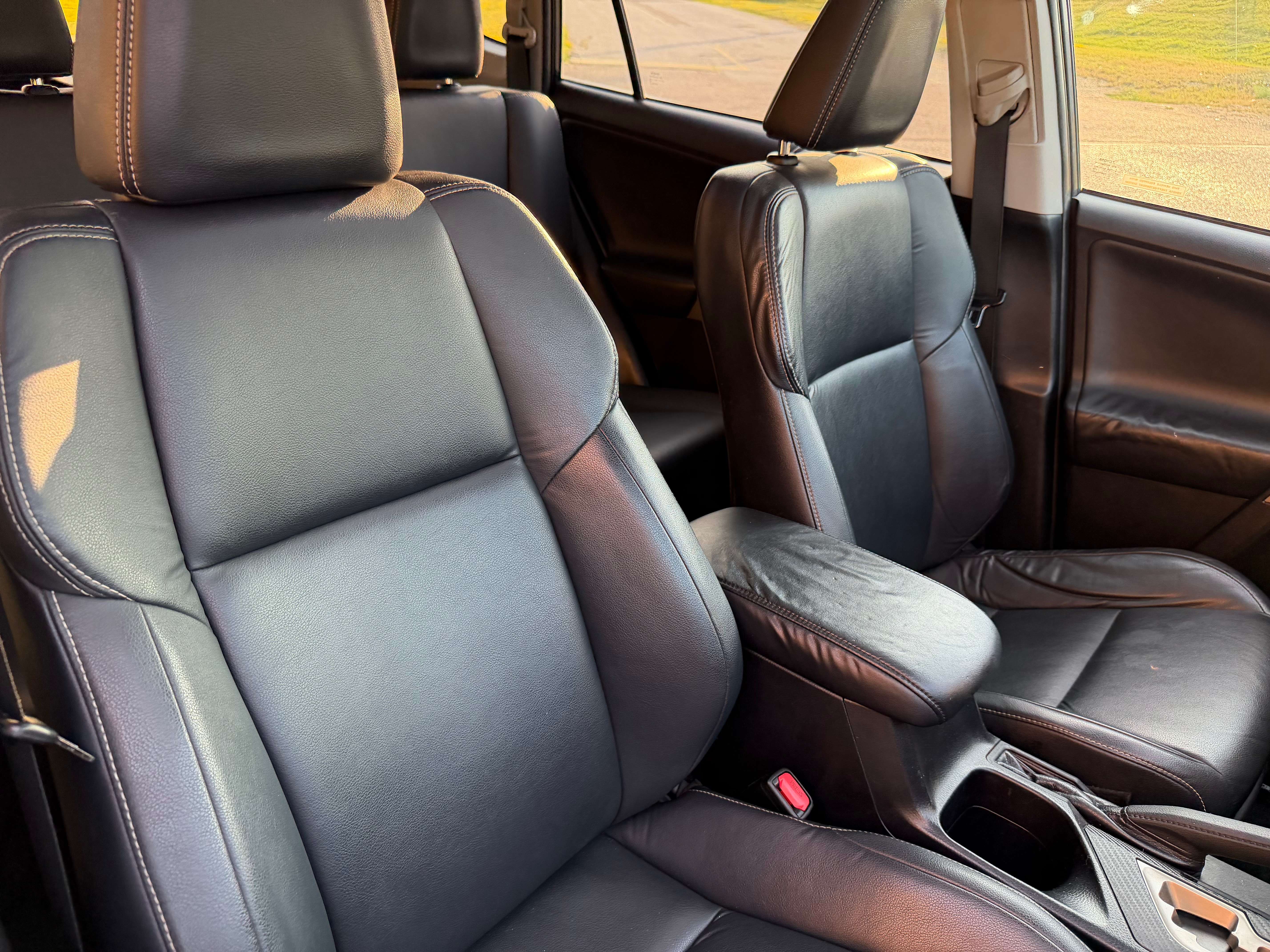 2015 Toyota RAV4 Limited,AWD,Leather,Sunroof,Navigation,Certified — снимка 1