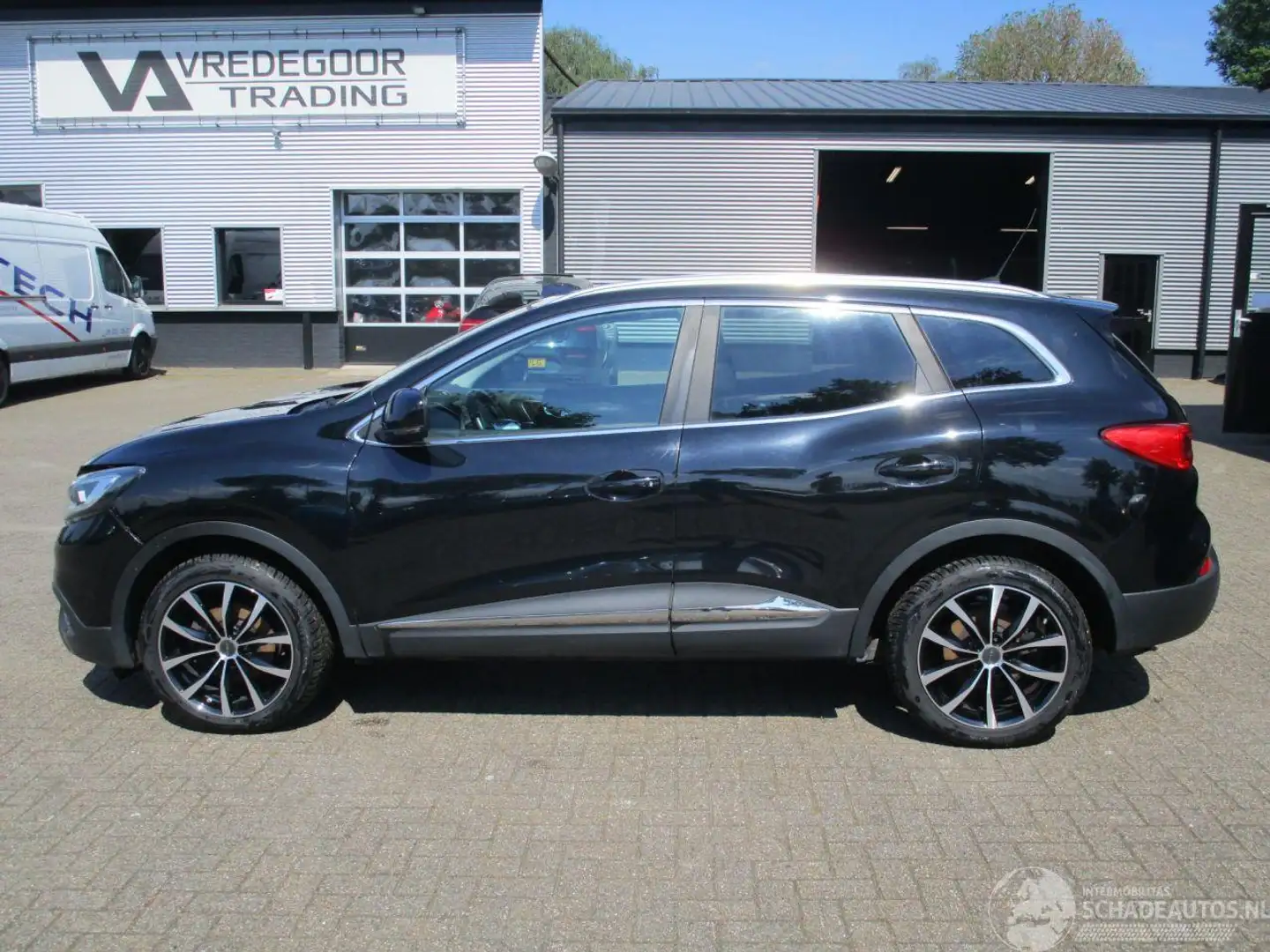 Renault Kadjar 1.2 TCE BOSE Чорний - 2