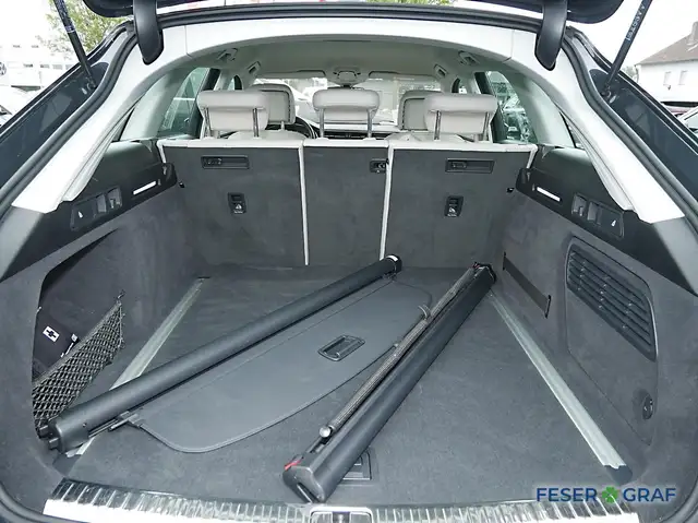 Audi A6 view 10