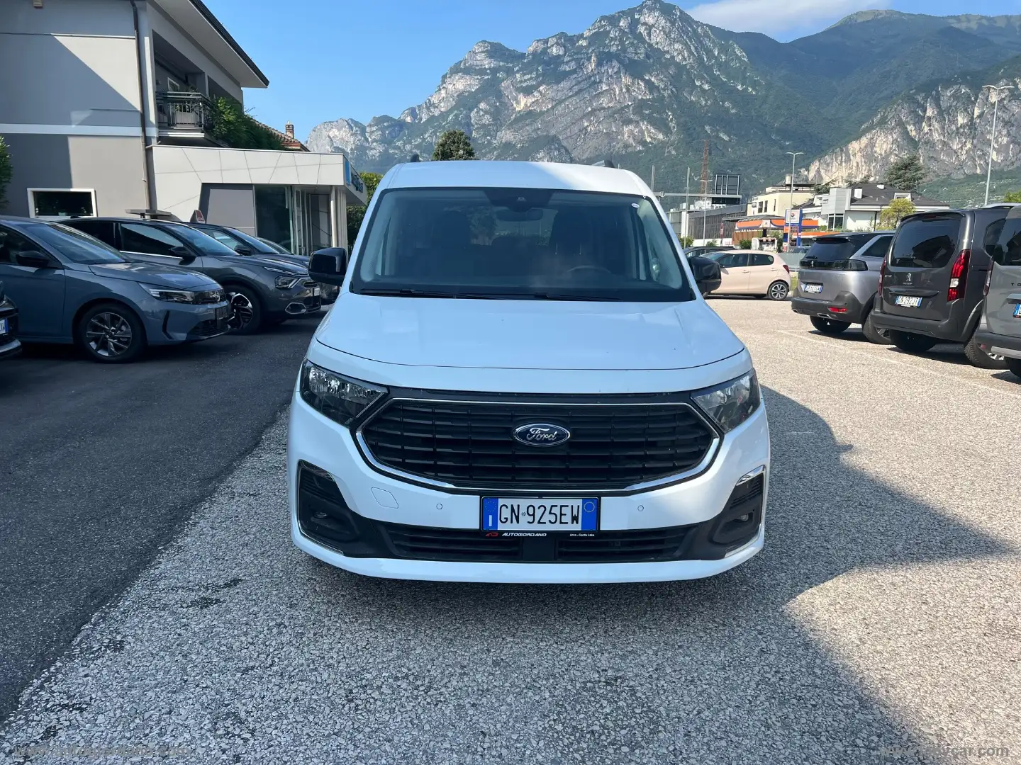 Ford Tourneo Gr. 2.0 122 aut. Tit. Bianco - 2