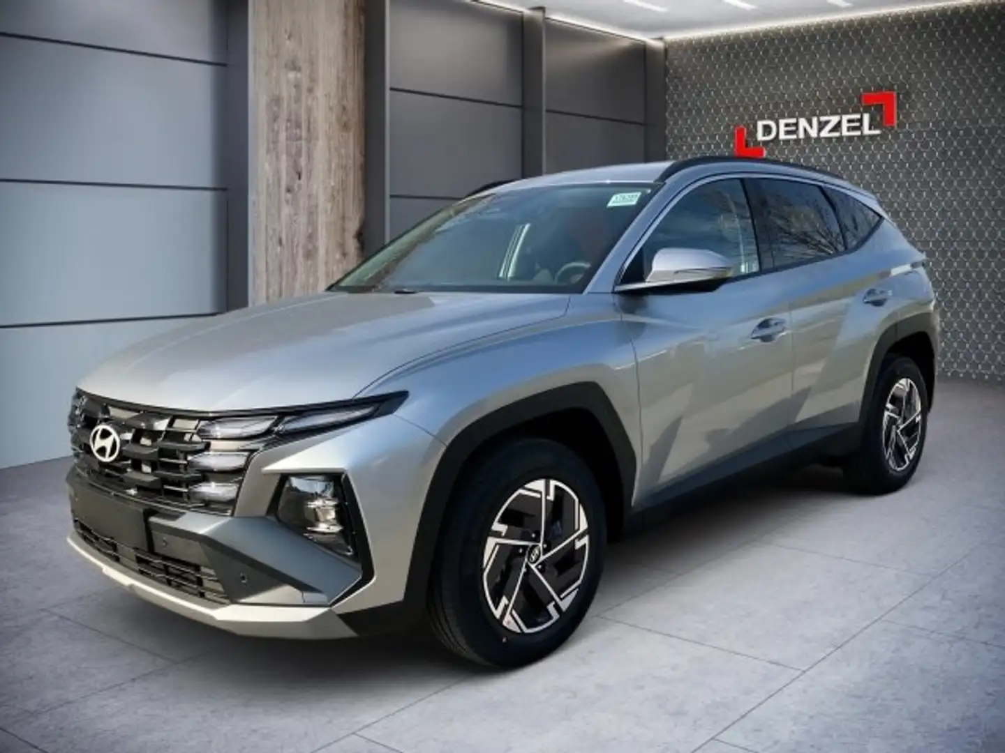 Hyundai TUCSON NX4 Jubile 1,6 T-GDi HEV 2WD AT Silber - 1