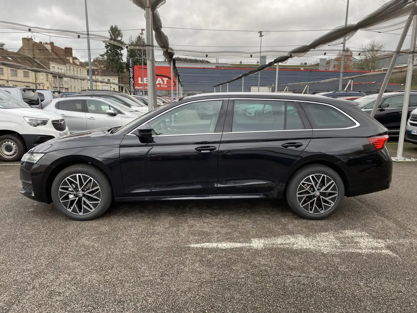 Skoda Octavia IV (2) COMBI 2.0 TDI 150 SELECTION DSG7 ATTELAGE / - 2