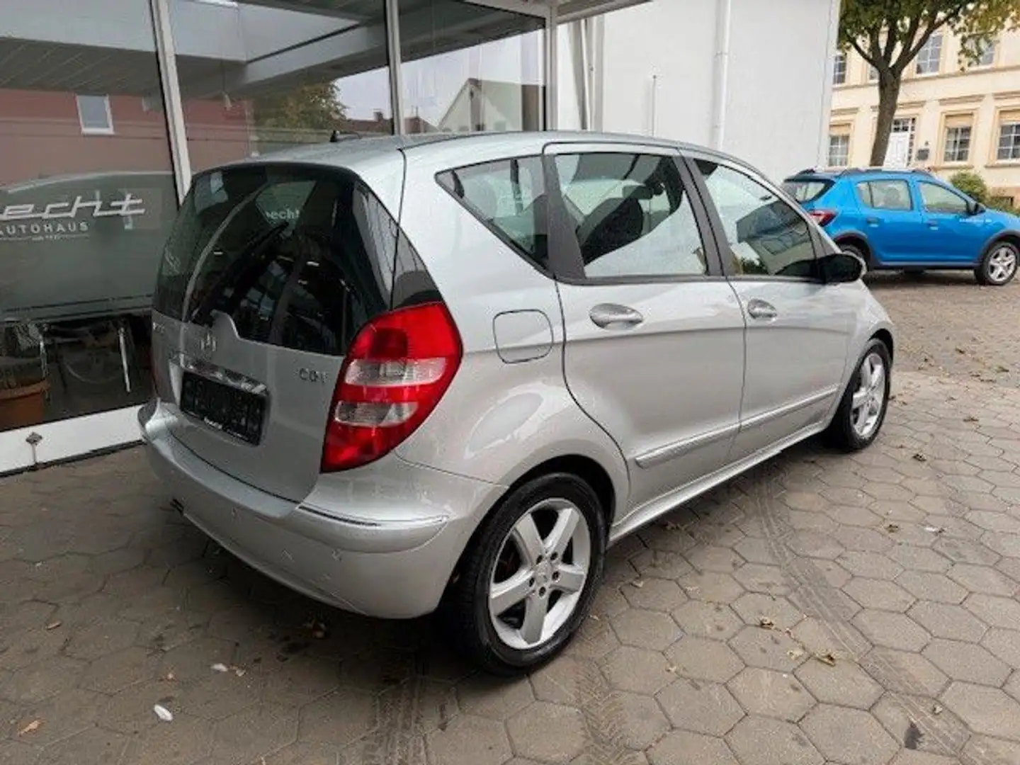 Mercedes-Benz A 200 CDI Elegance Automatik Silber - 2