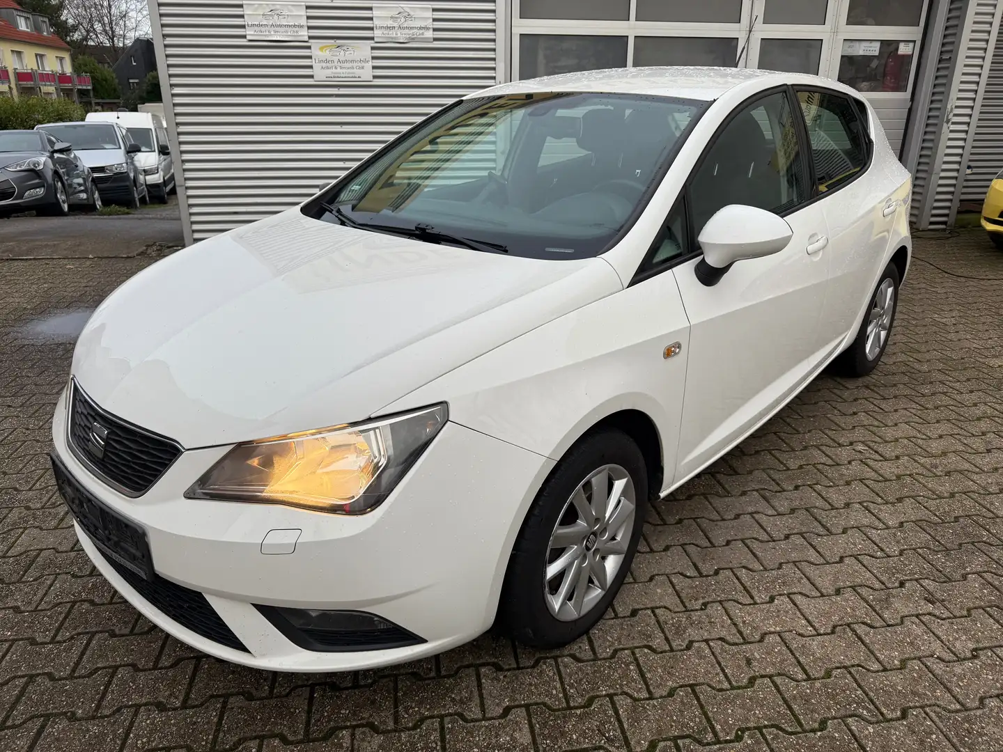 SEAT Ibiza Style Salsa Weiß - 1
