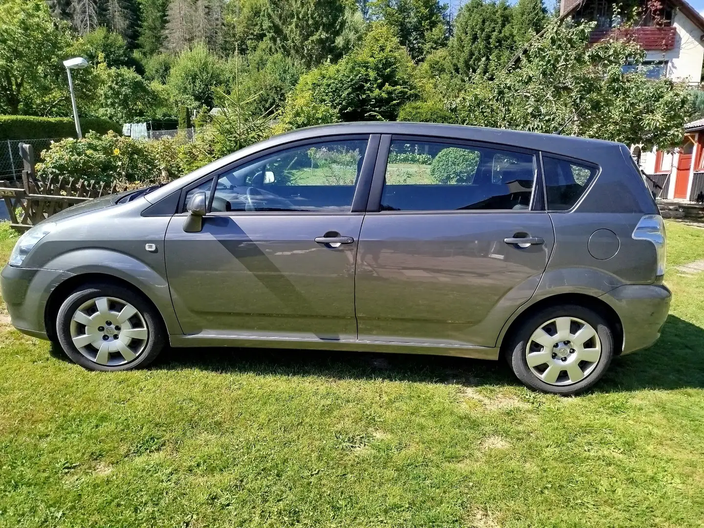 Toyota Corolla Verso 1.8 Sol Grau - 1