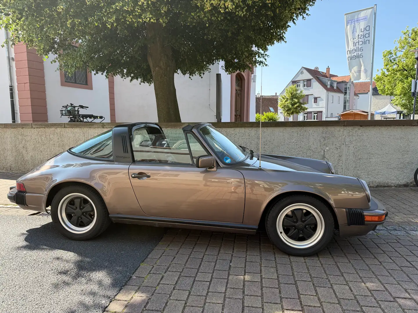 Porsche 911 911 Carrera Targa Braun - 2