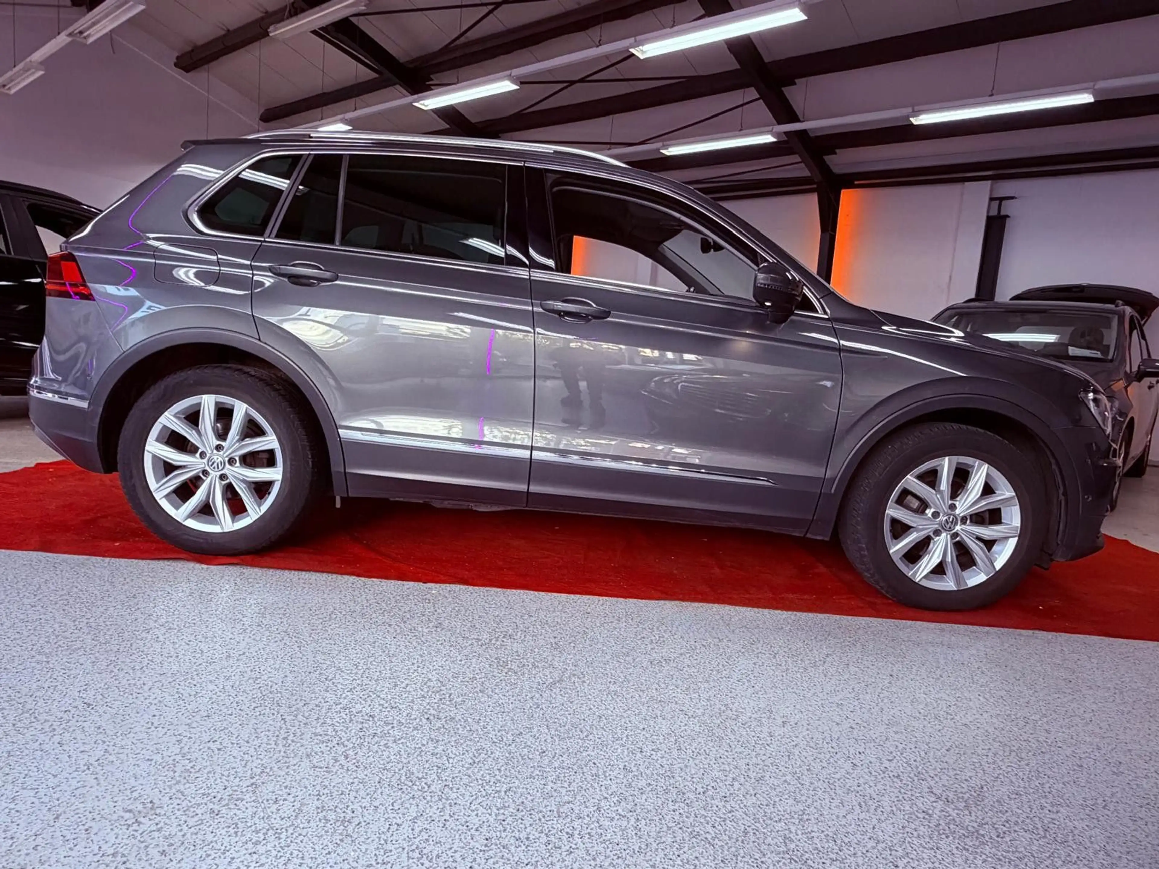 Volkswagen Tiguan Highline — photo 9