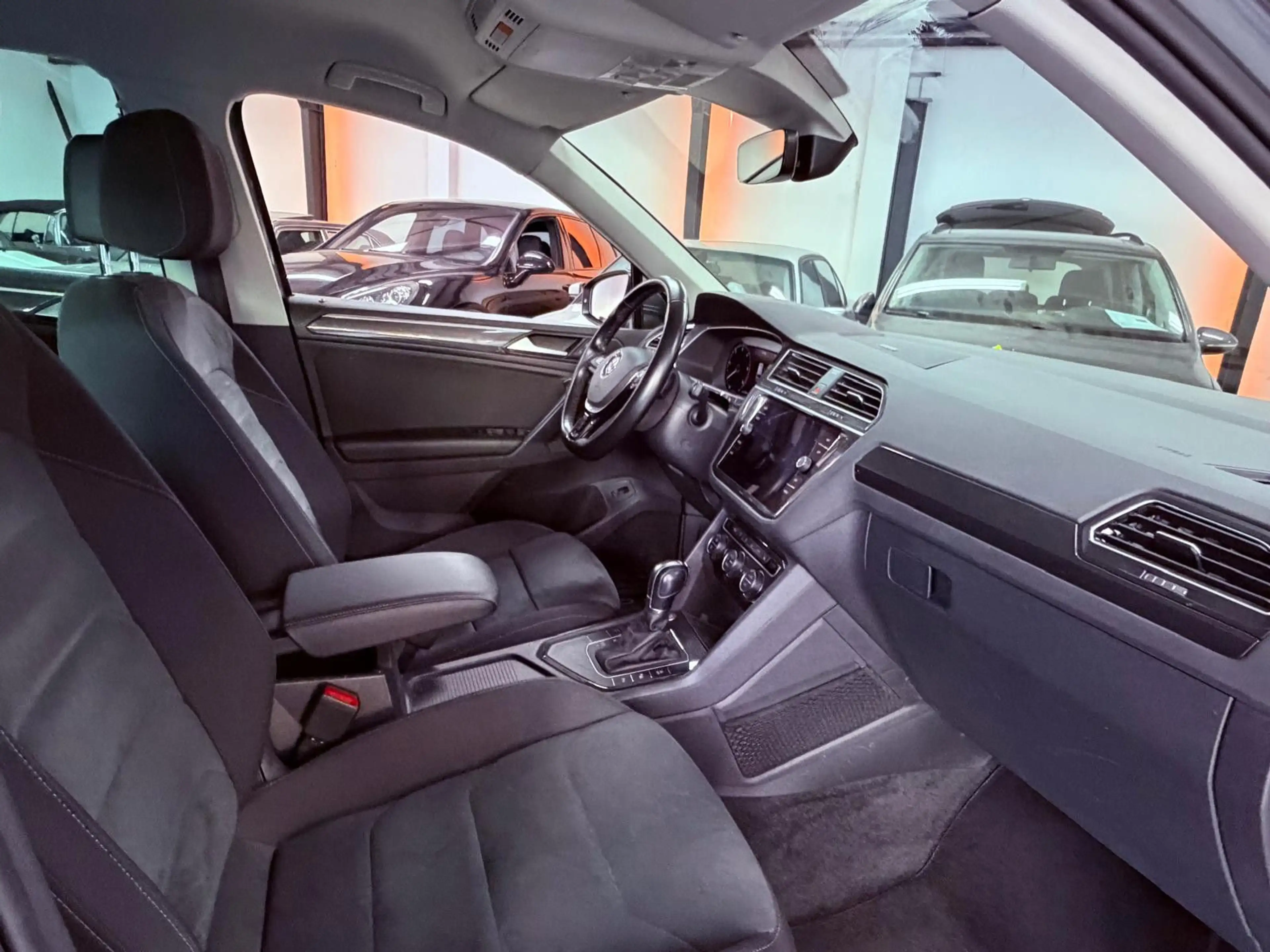 Volkswagen Tiguan Highline — photo 7
