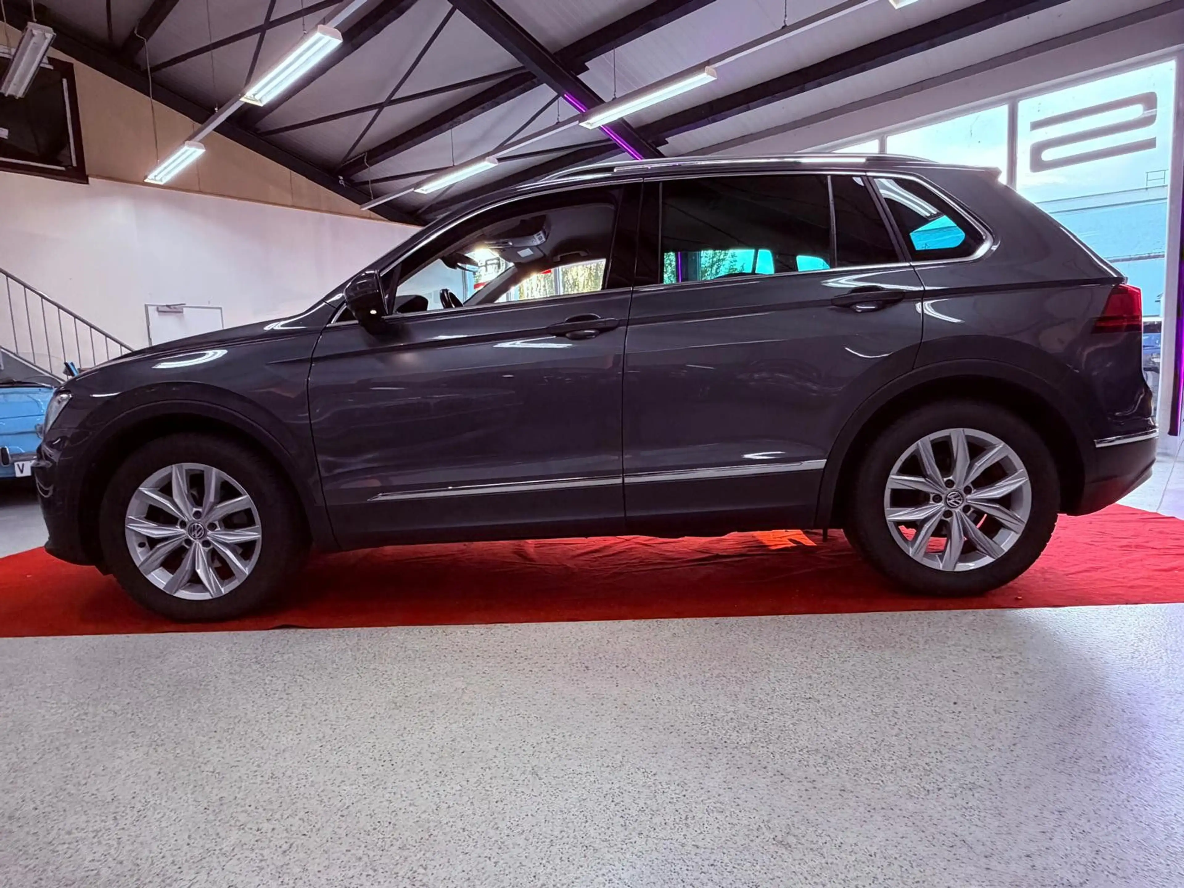 Volkswagen Tiguan Highline — photo 8