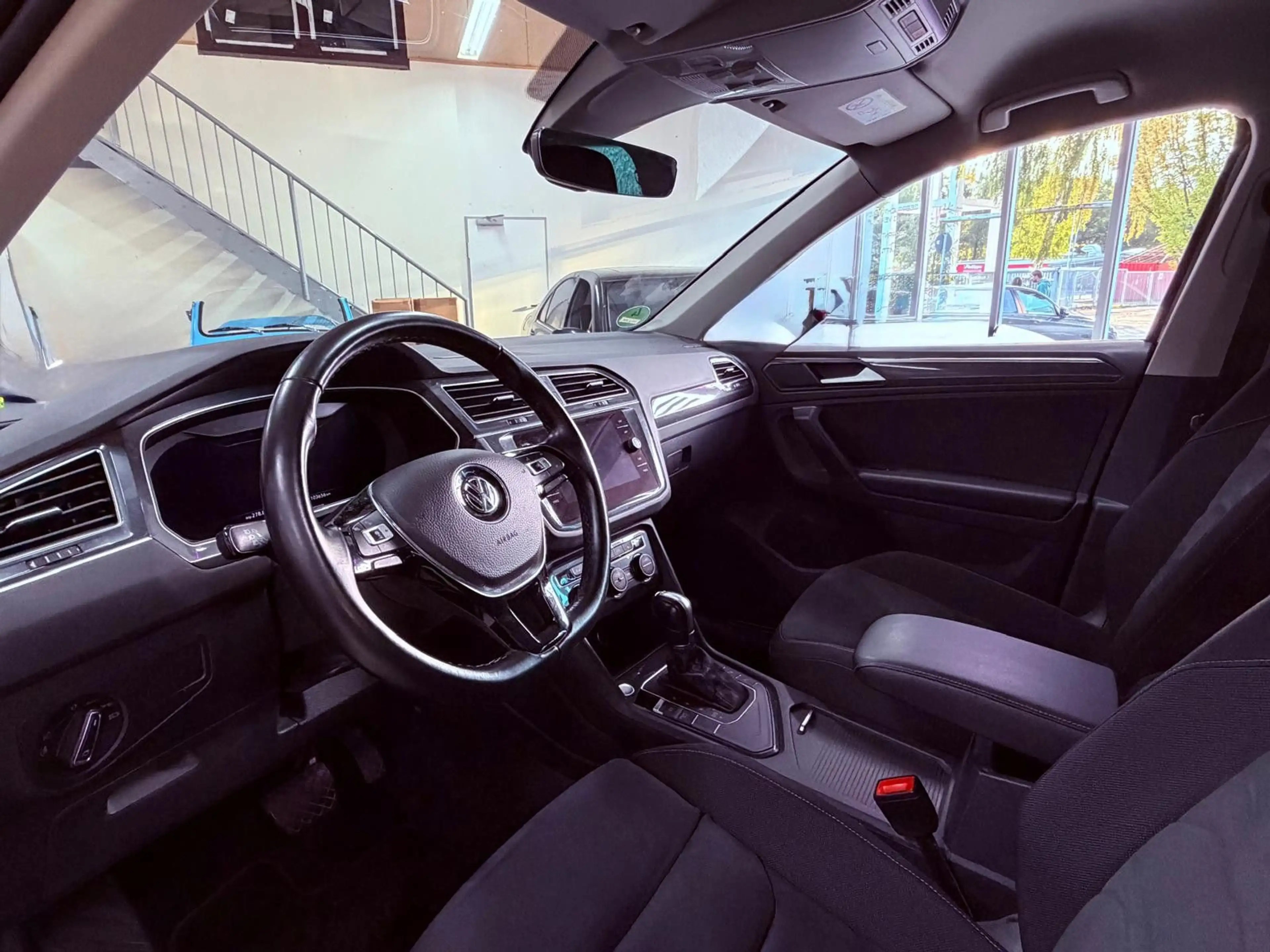 Volkswagen Tiguan Highline — photo 6
