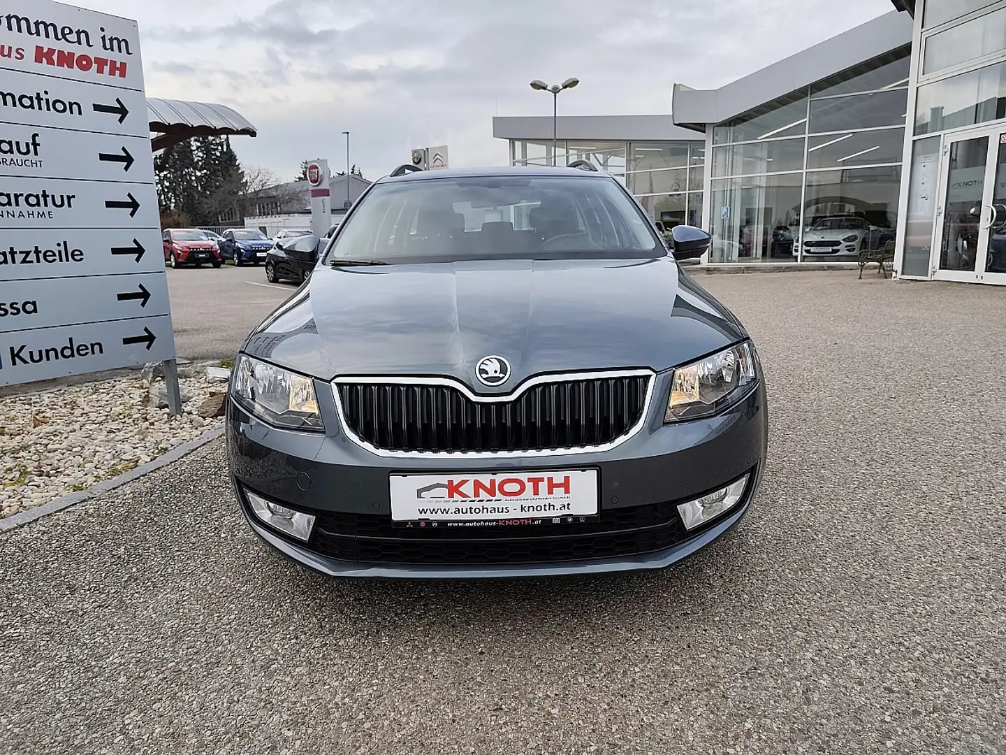 Skoda Octavia Combi 1,4 TSI Ambition Grigio - 2