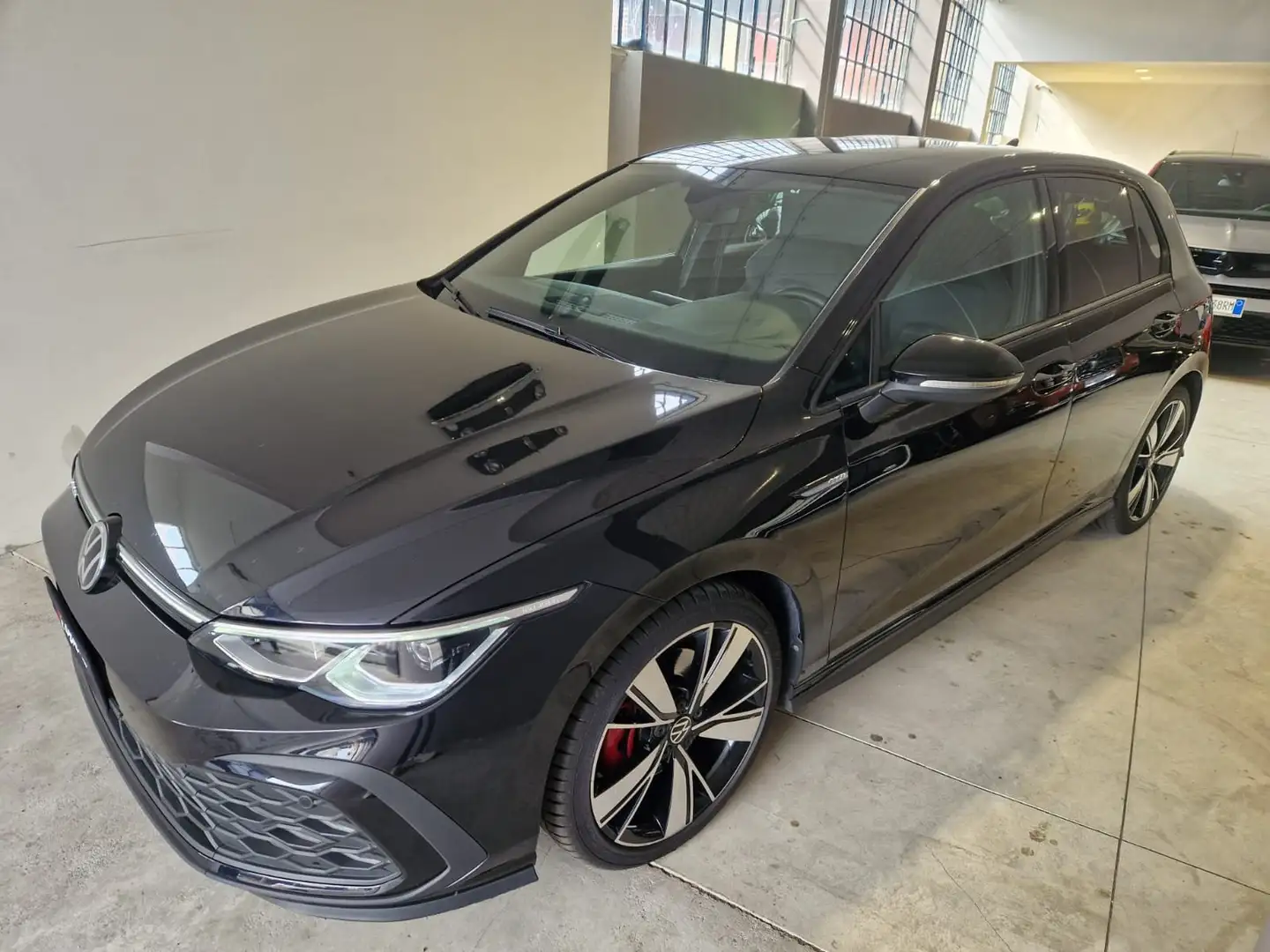 Volkswagen Golf 2.0 tdi GTD 200cv dsg Zwart - 2