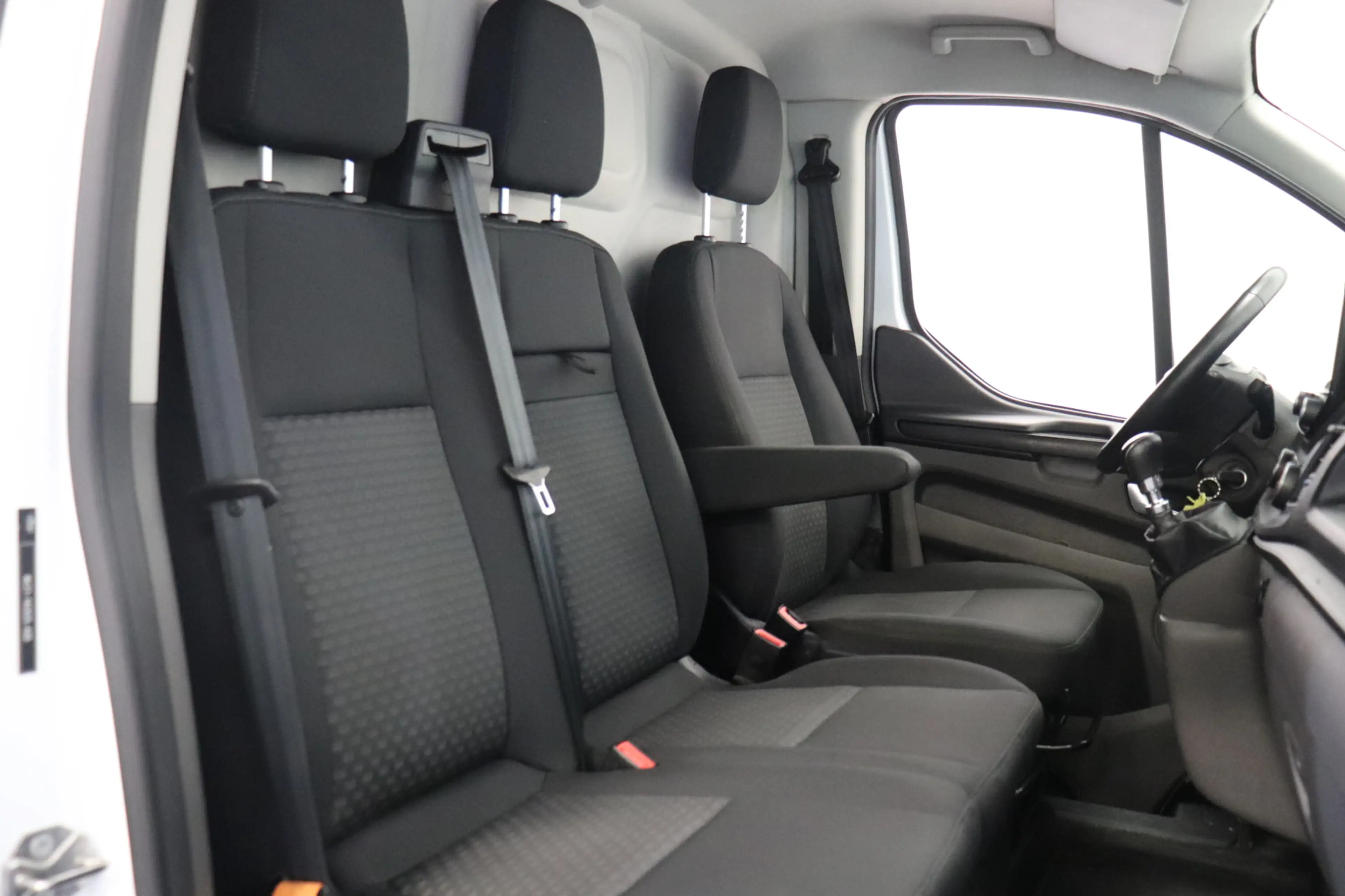 Ford Transit Custom 2.0 TDCI EURO 6 - Airco - Navi - Cruise - € 13.950 — photo 5