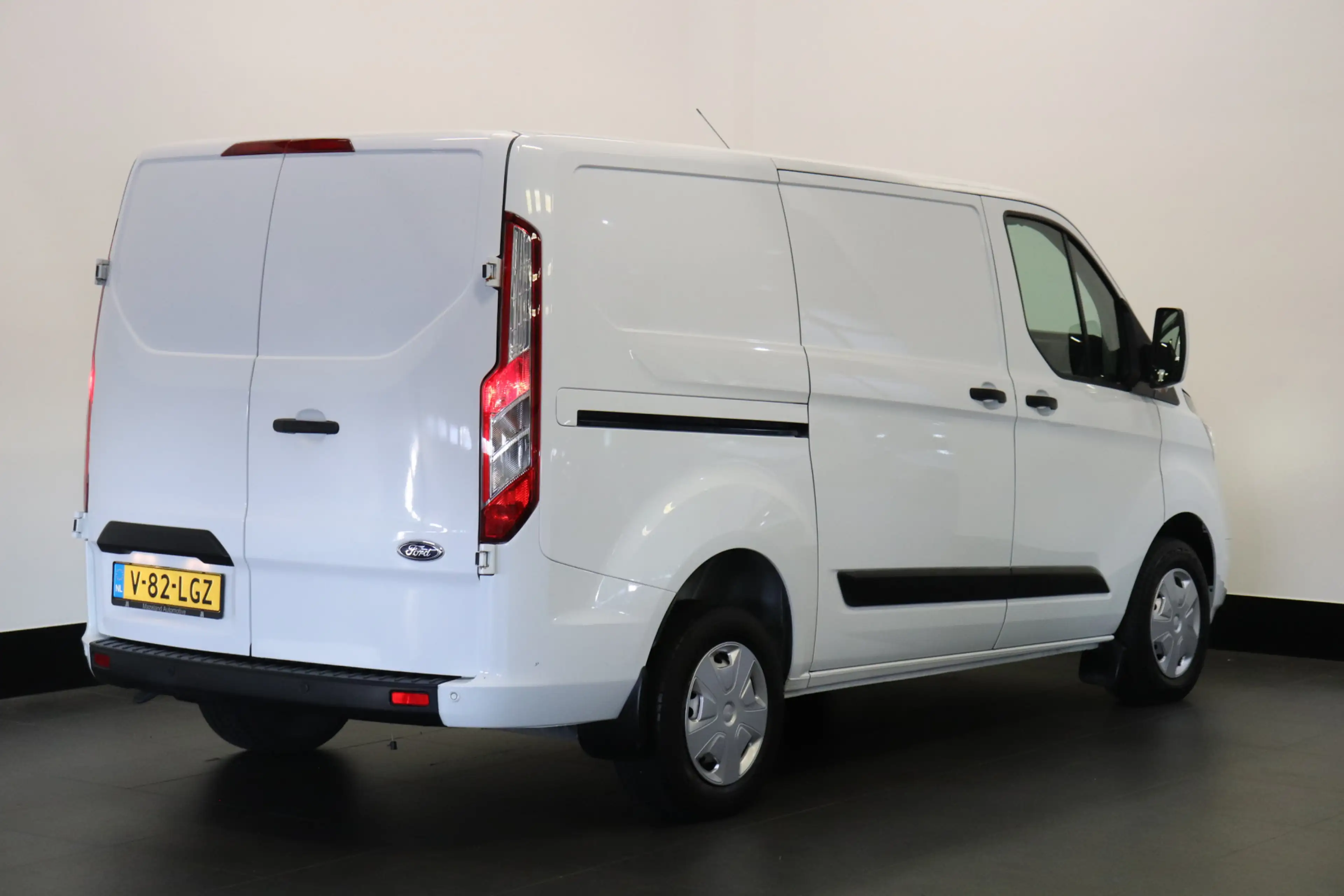Ford Transit Custom 2.0 TDCI EURO 6 - Airco - Navi - Cruise - € 13.950 — photo 2