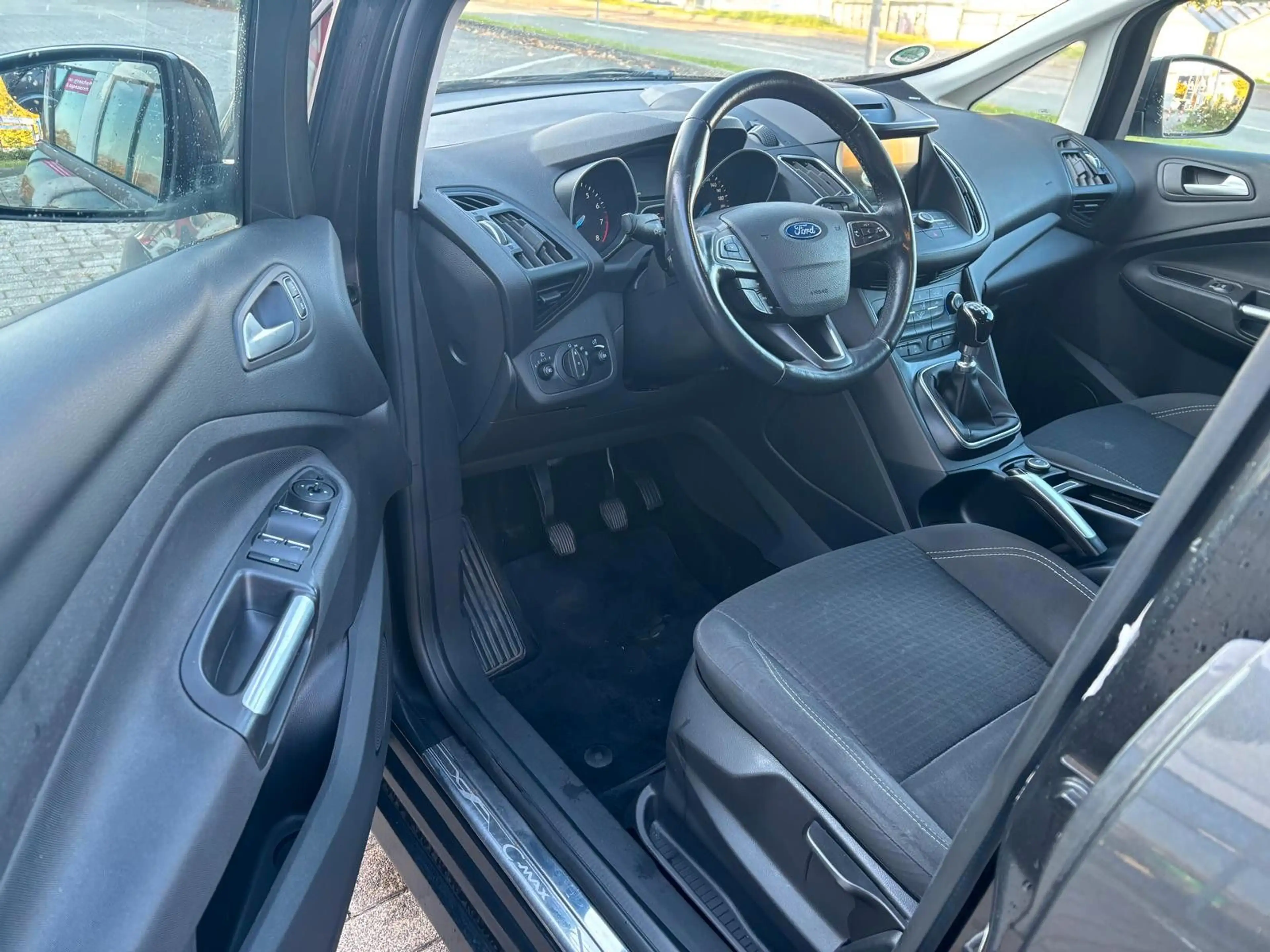 Ford C-Max C-MAX Cool & Connect, Navi, SHZ — photo 9