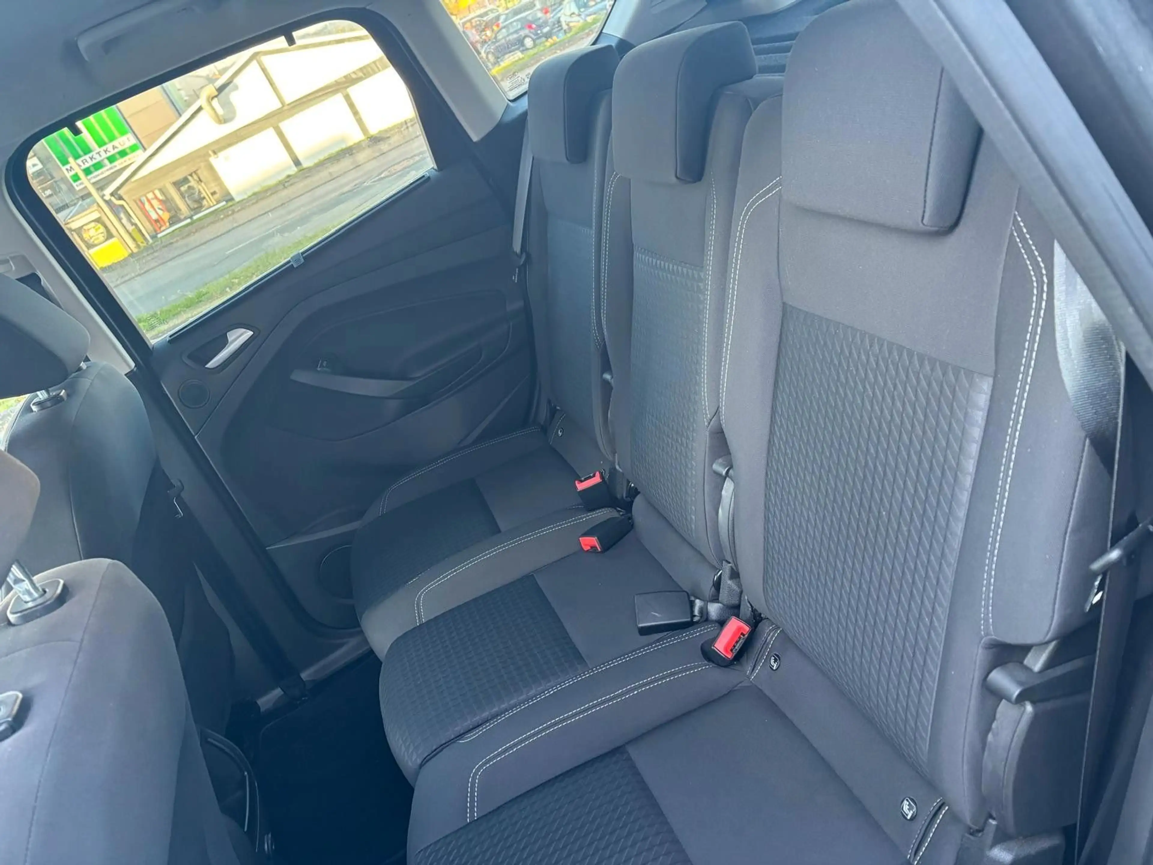 Ford C-Max C-MAX Cool & Connect, Navi, SHZ — photo 12