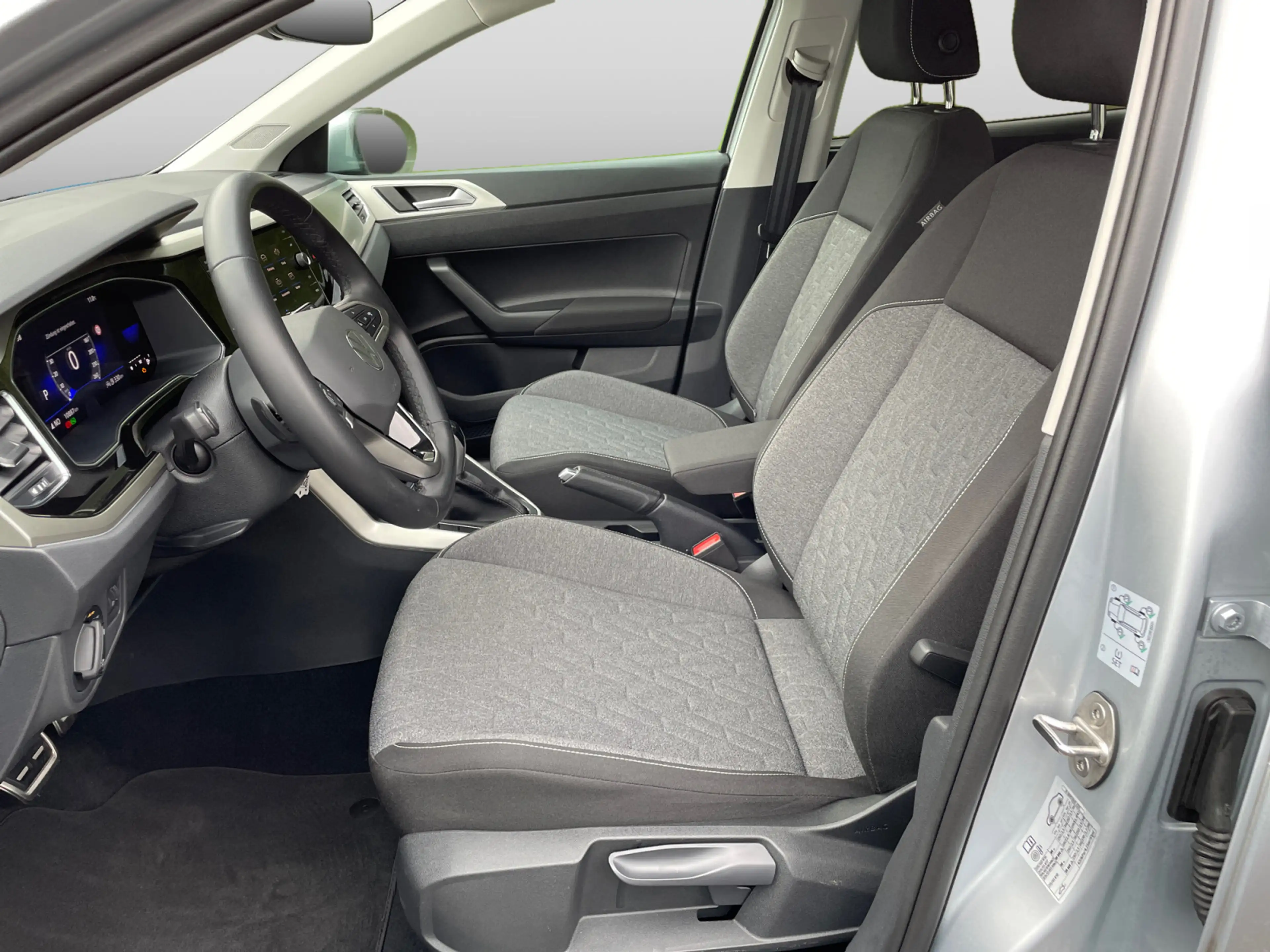 Volkswagen Taigo Move 1.5TSI DSG AHK CAM Navi LED PDC — photo 14