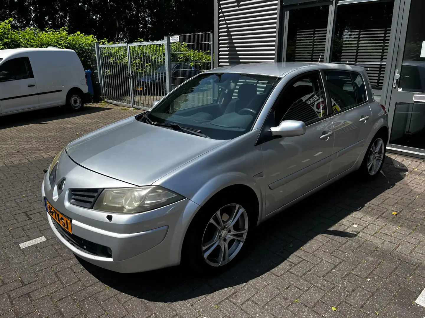 Renault Megane 1.6-16V Tech Line *AUT *AC Gris - 2