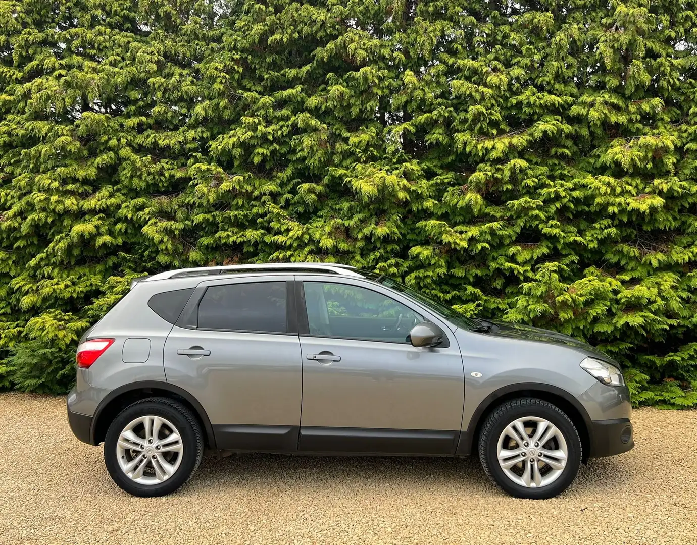 Nissan Qashqai 2.0 dCi 4WD BOITE AUTOMATIQUE 4X4 PANORAMIQUE FULL Gris - 2
