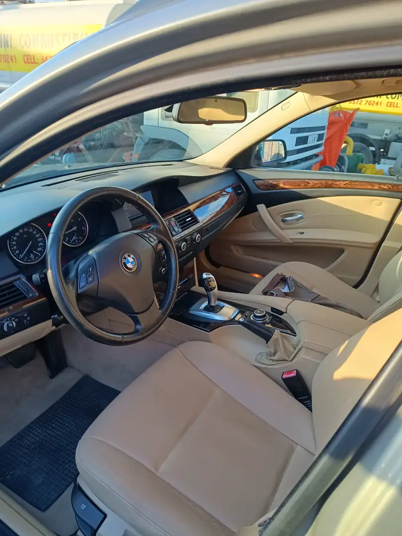 BMW 525 Serie 5 E61 2007 Touring 525d Touring Futura Beige - 1