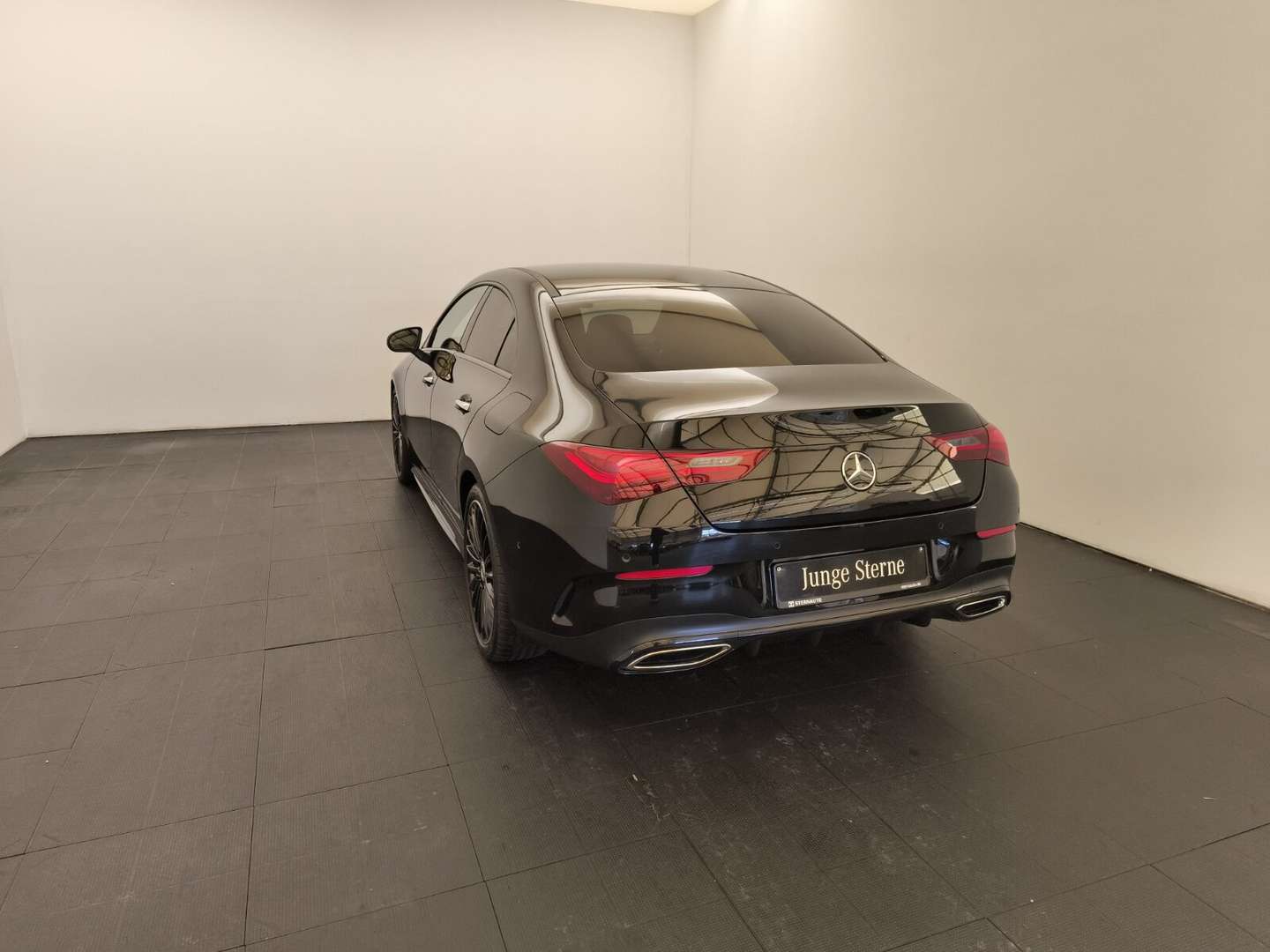 Mercedes CLA 180 AMG Line -  - Joinsteer - #5