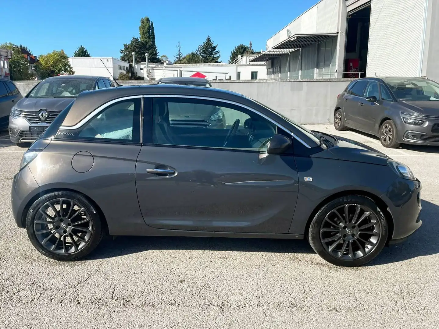 Opel Adam 1,4 Glam mit Panoramadach ParkAssistent Sitzheizung Tempomat Grau - 1