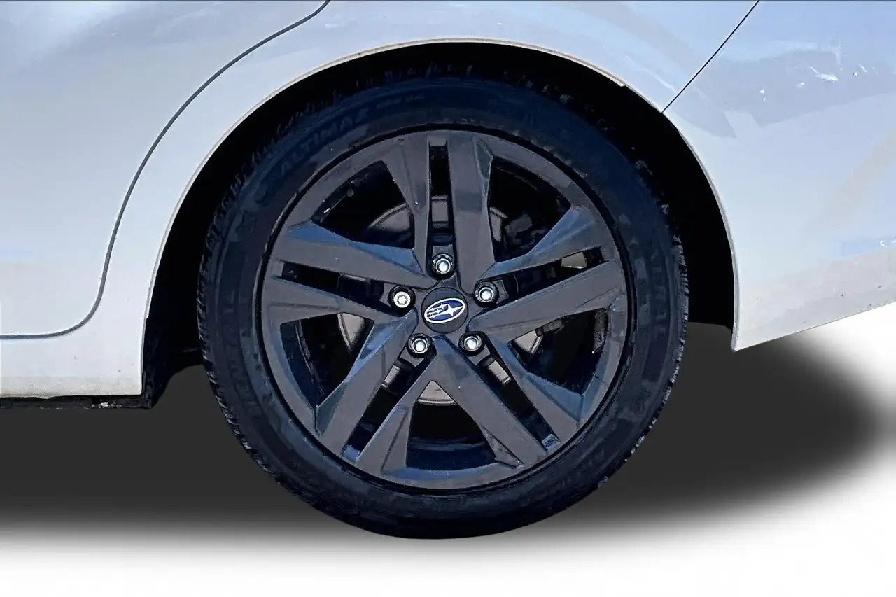 Subaru Impreza снимка Subaru Impreza
