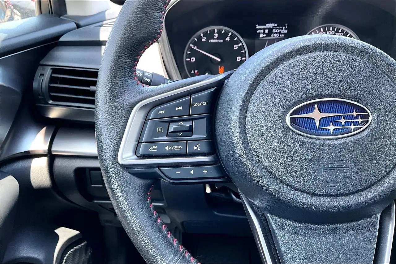 Subaru Impreza снимка Subaru Impreza