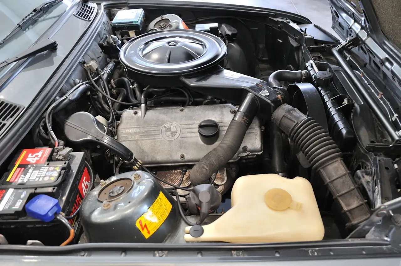 BMW 316 4 porte, foto 8