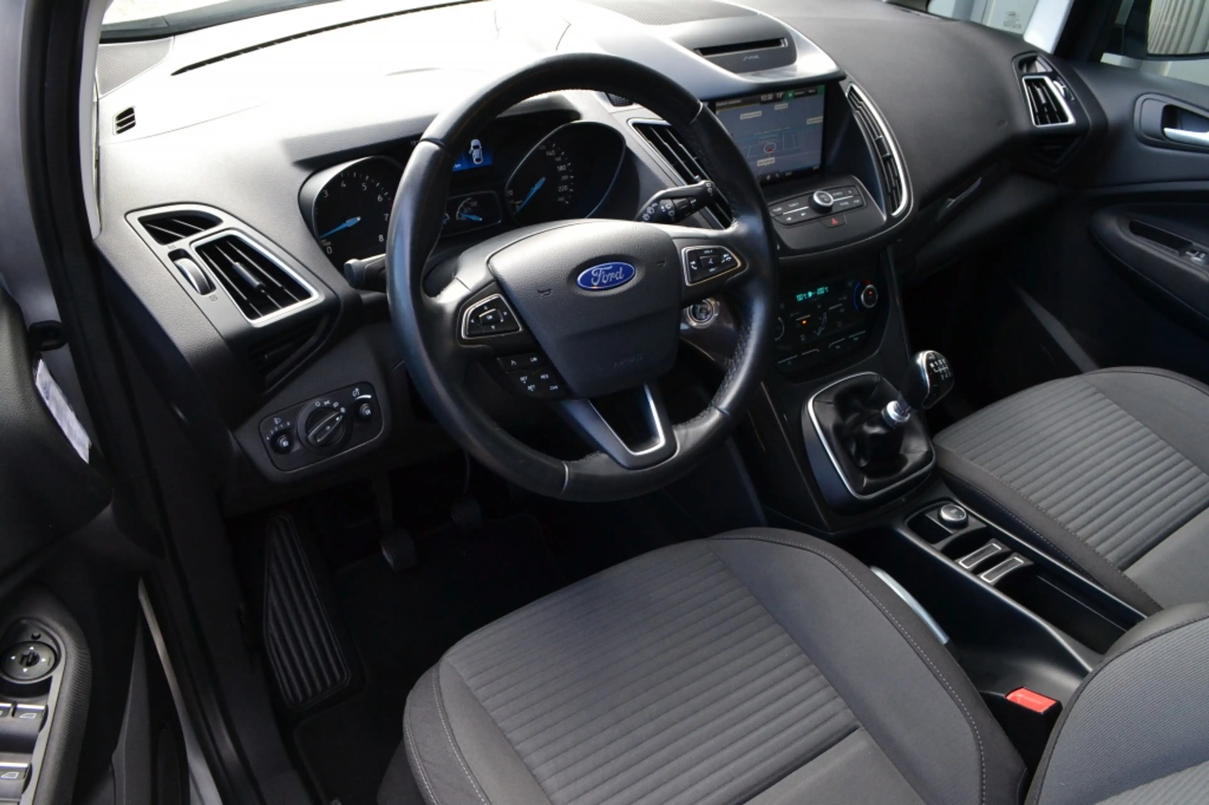 Ford C-Max 1.5 150 PK Titanium Keyless/Navi/Trekhaak/17'' — photo 6