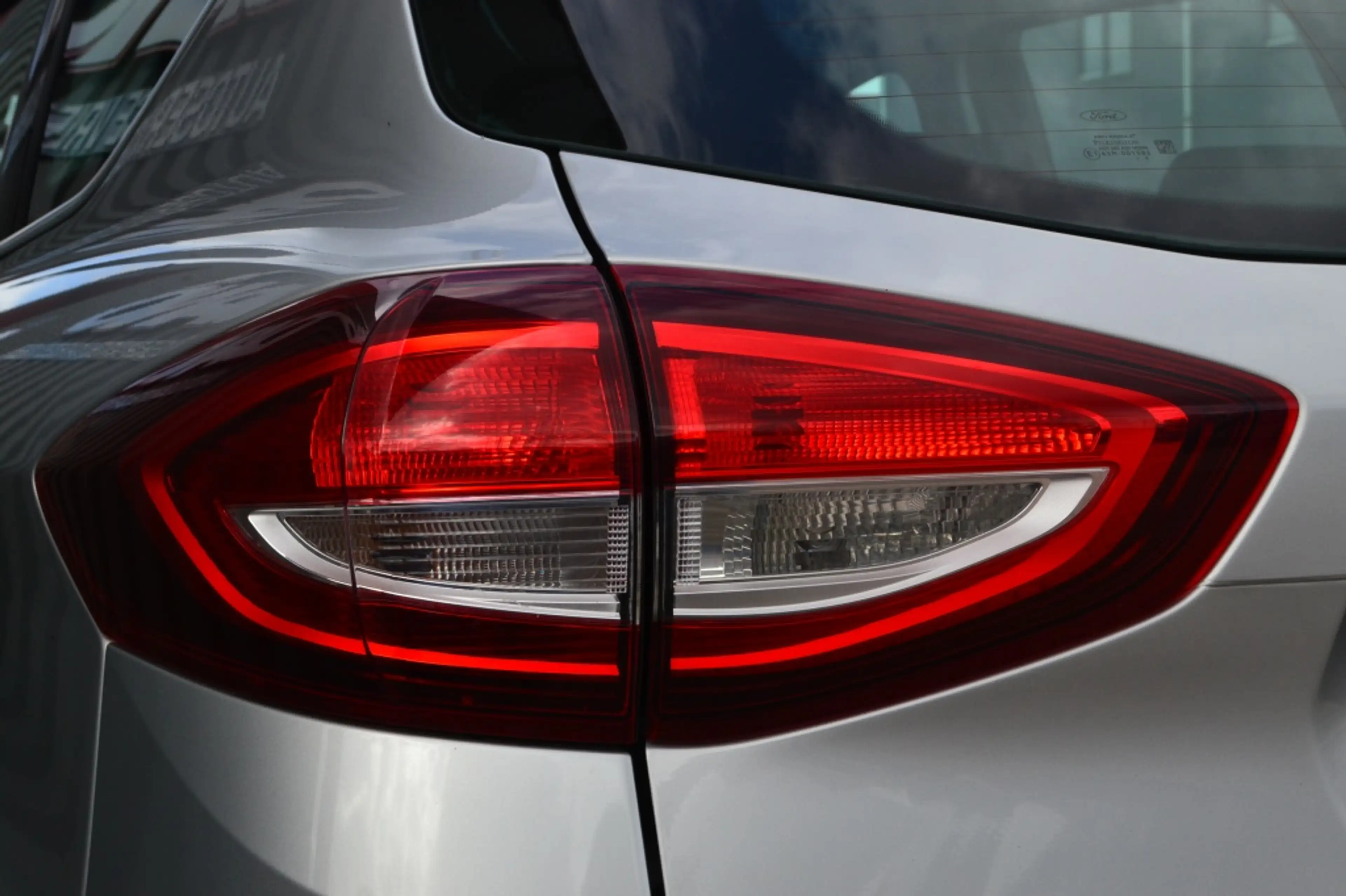 Ford C-Max 1.5 150 PK Titanium Keyless/Navi/Trekhaak/17'' — photo 21