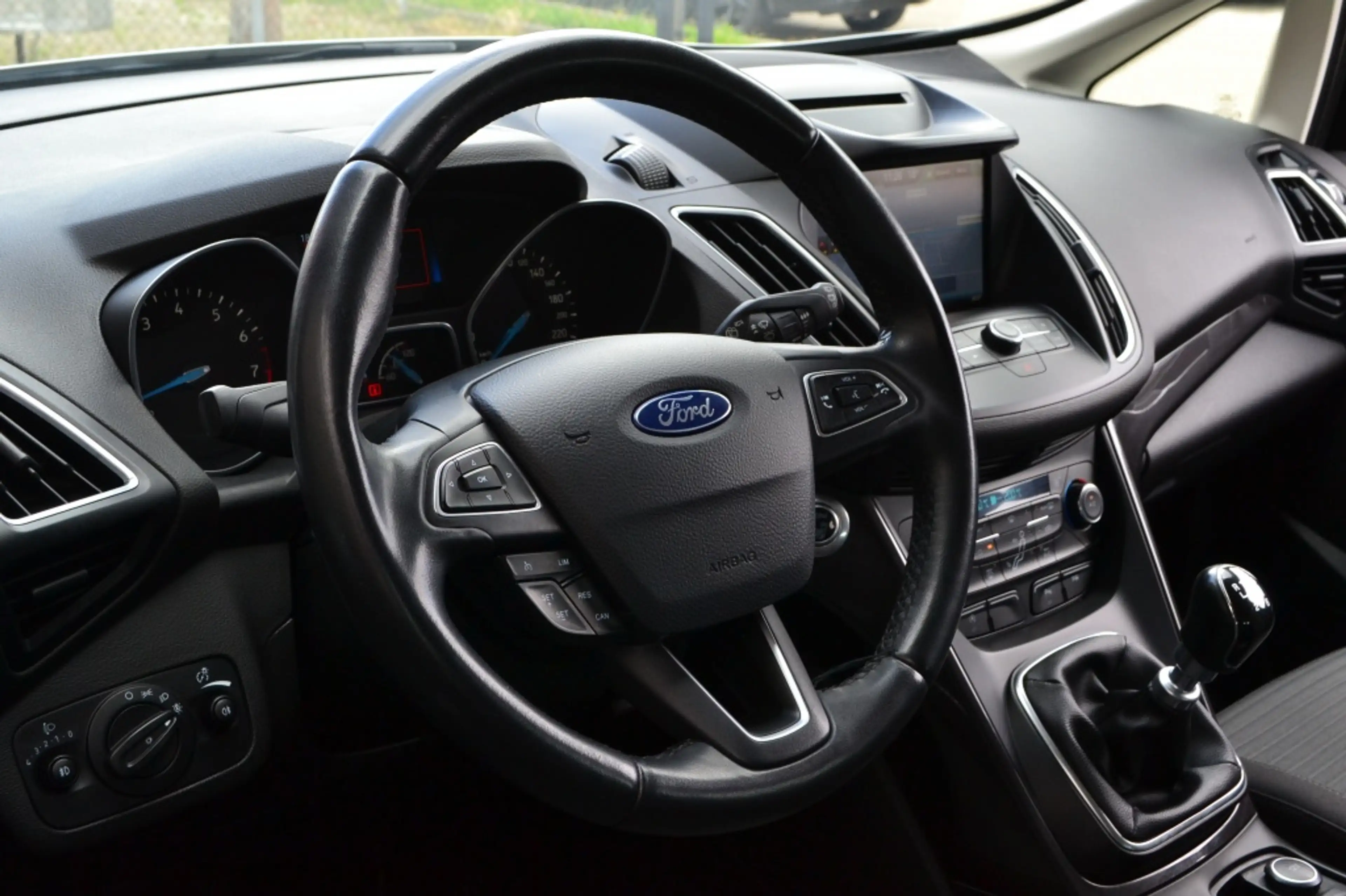 Ford C-Max 1.5 150 PK Titanium Keyless/Navi/Trekhaak/17'' — photo 29