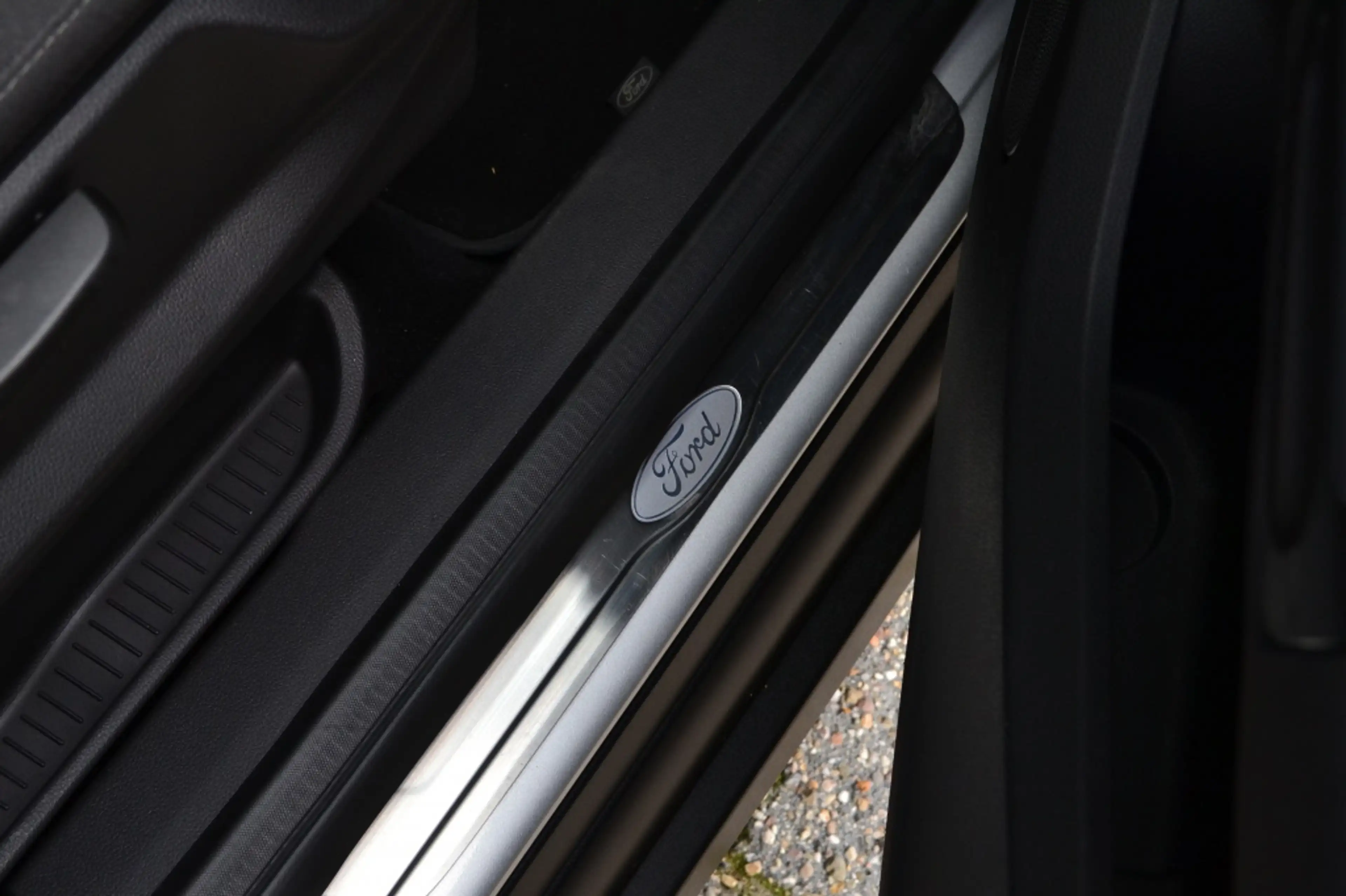 Ford C-Max 1.5 150 PK Titanium Keyless/Navi/Trekhaak/17'' — photo 40