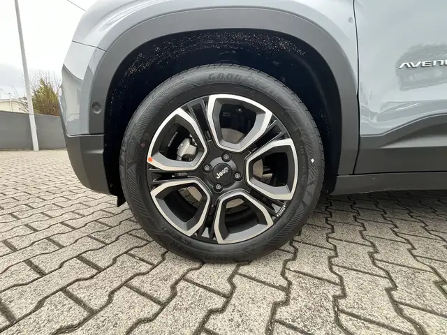 Jeep Avenger view 7