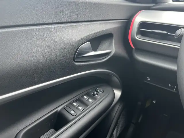 Jeep Avenger view 12