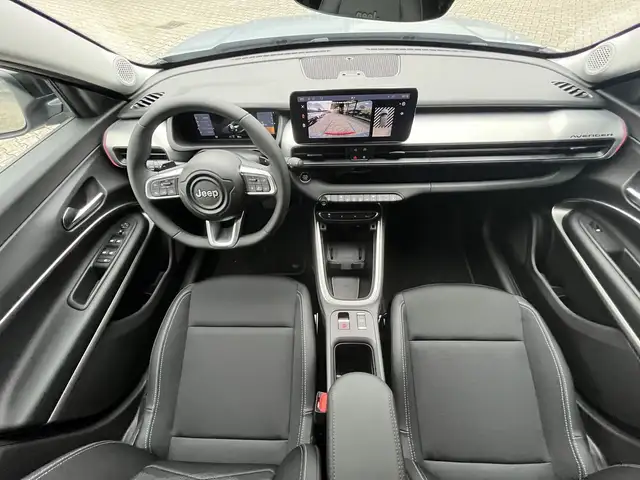 Jeep Avenger view 10